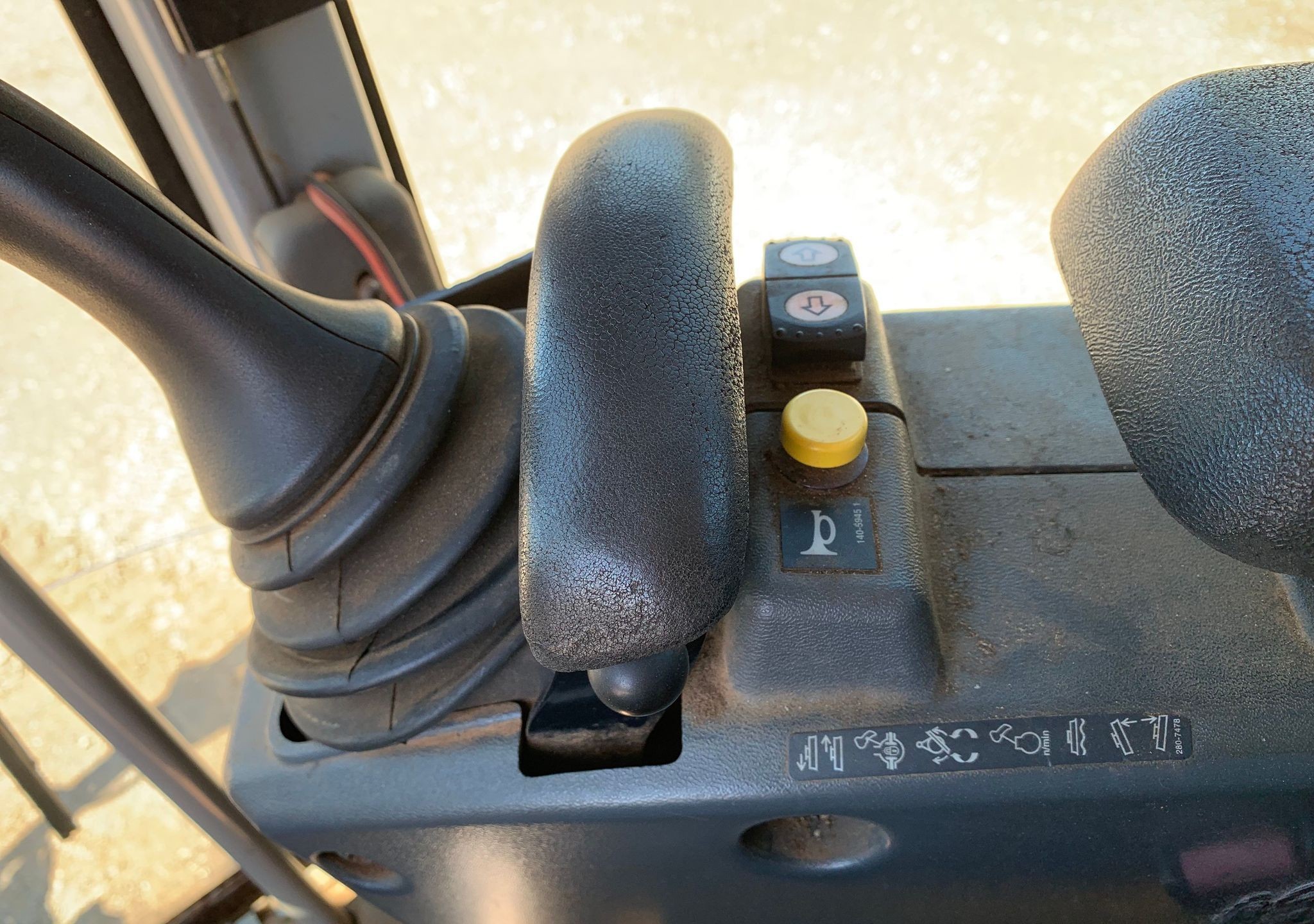 gallery 2008 Caterpillar 140M motor grader
