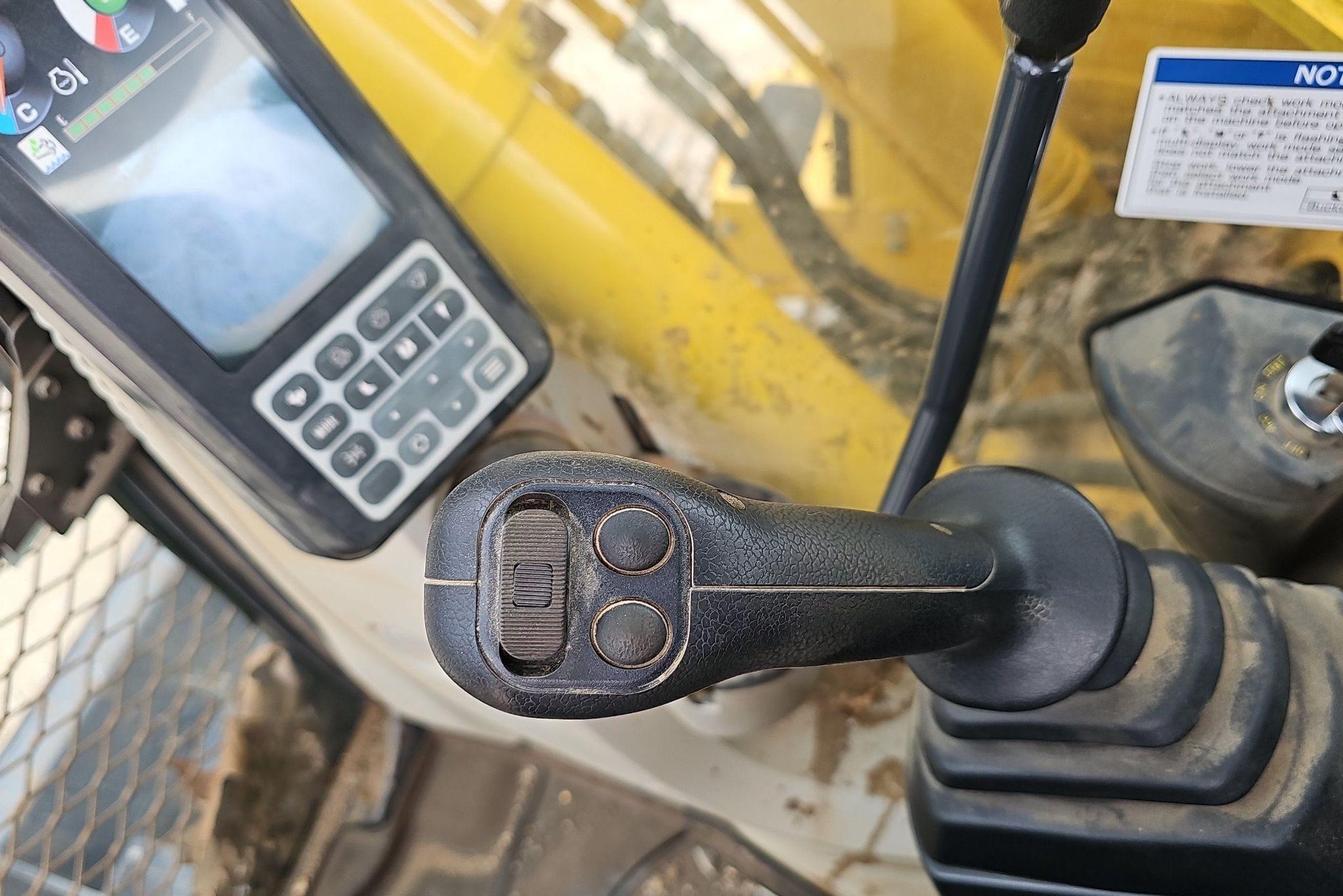 gallery 2018 Kobelco SK140SRLC-5 Excavator