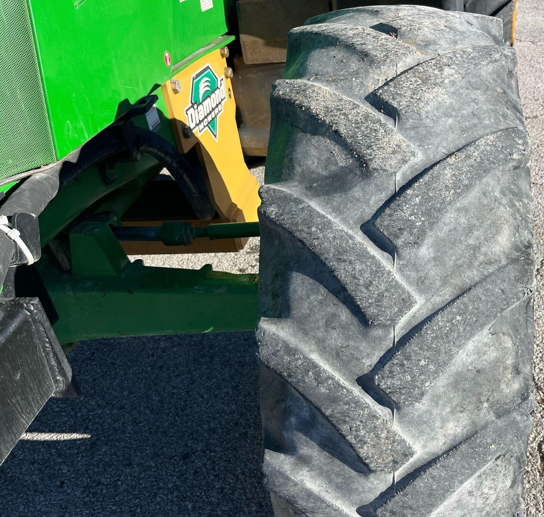 gallery 2015 John Deere 6125M MFWD tractor