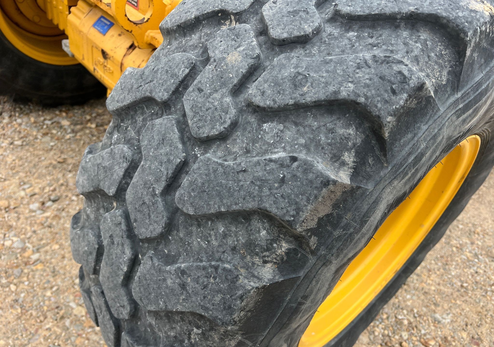 gallery 2016 John Deere 324K wheel loader