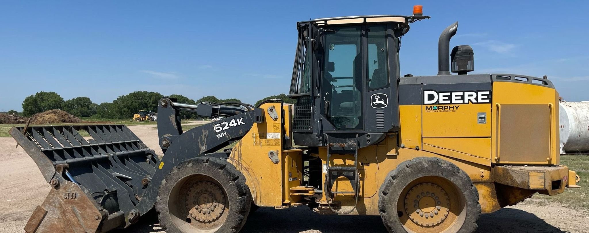 gallery 2013 John Deere 624K wheel loader