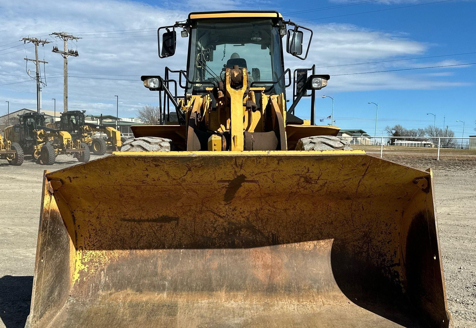 gallery 2010 Caterpillar 972H wheel loader