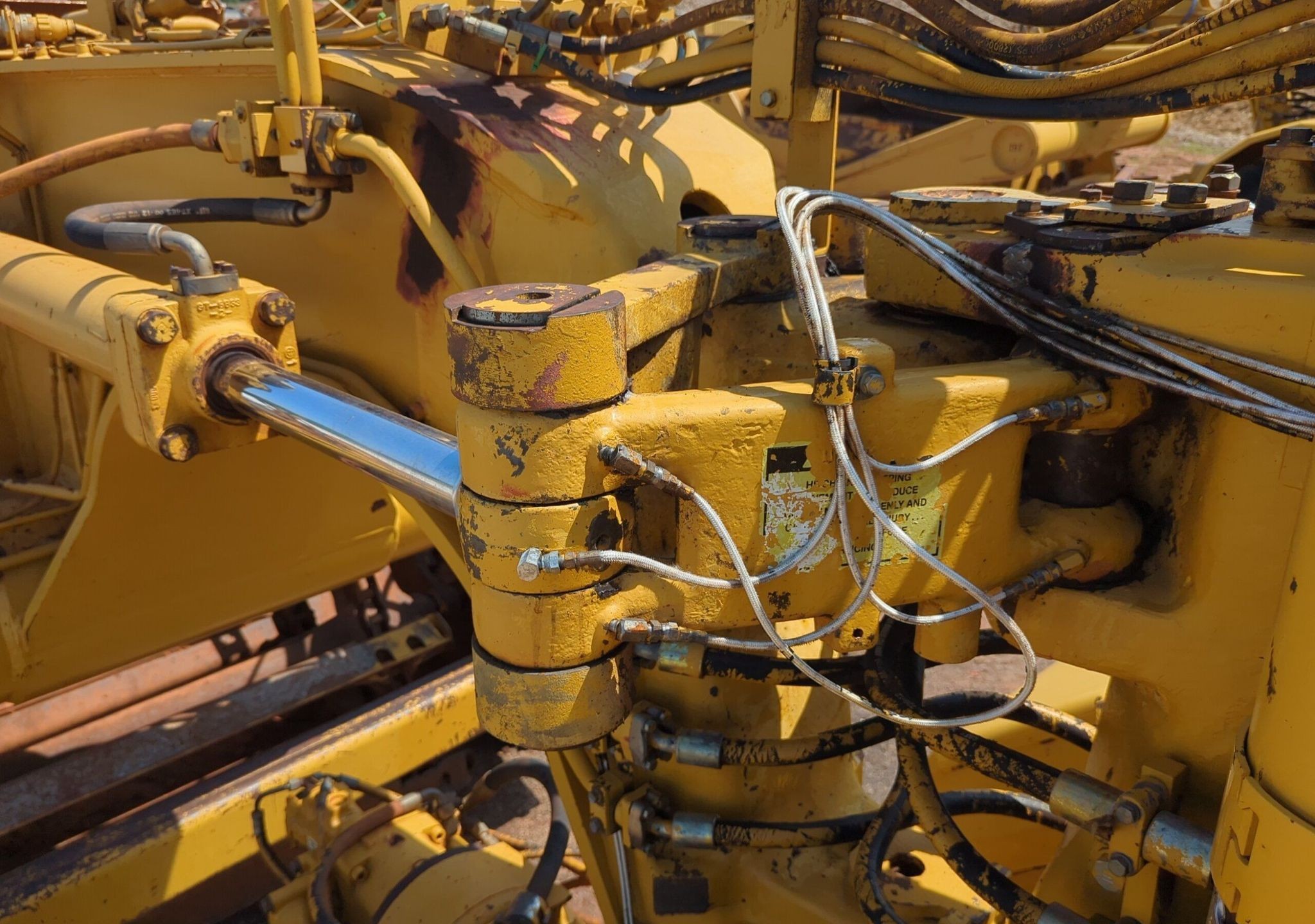 gallery 1995 Caterpillar 623F Elevating Scraper