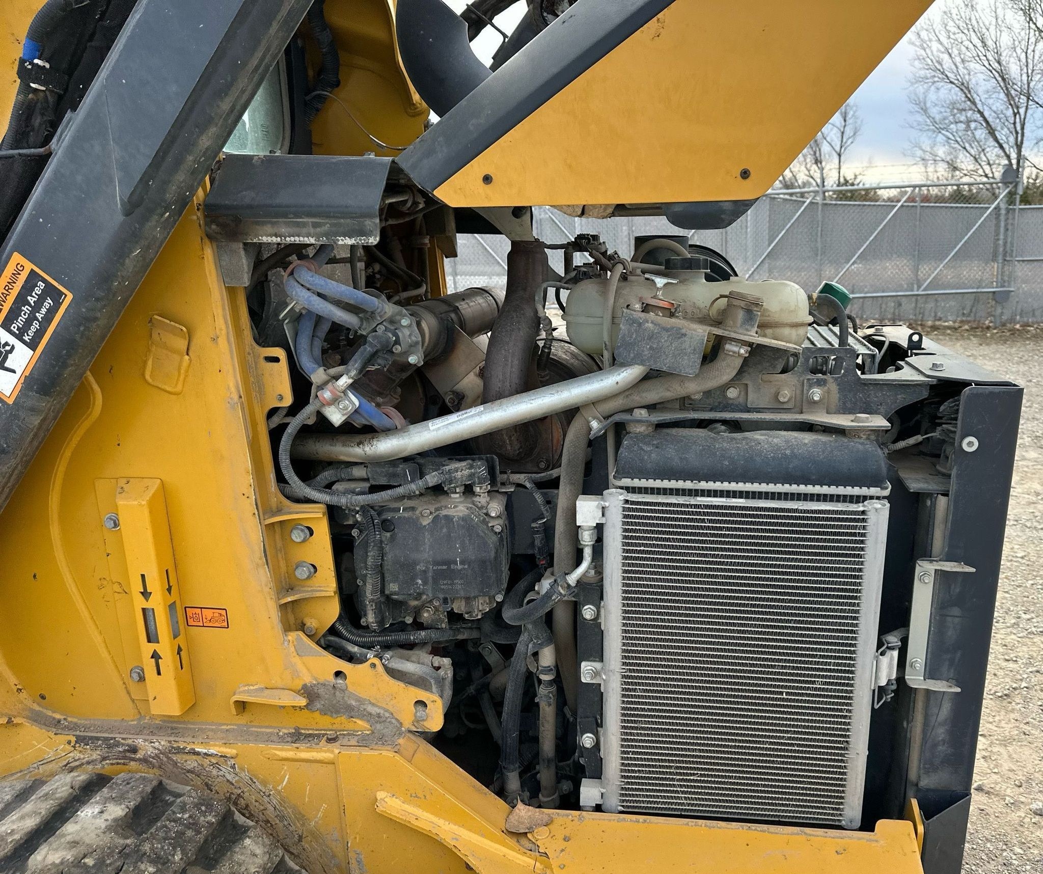 gallery 2019 John Deere 333G tracked skid steer loade