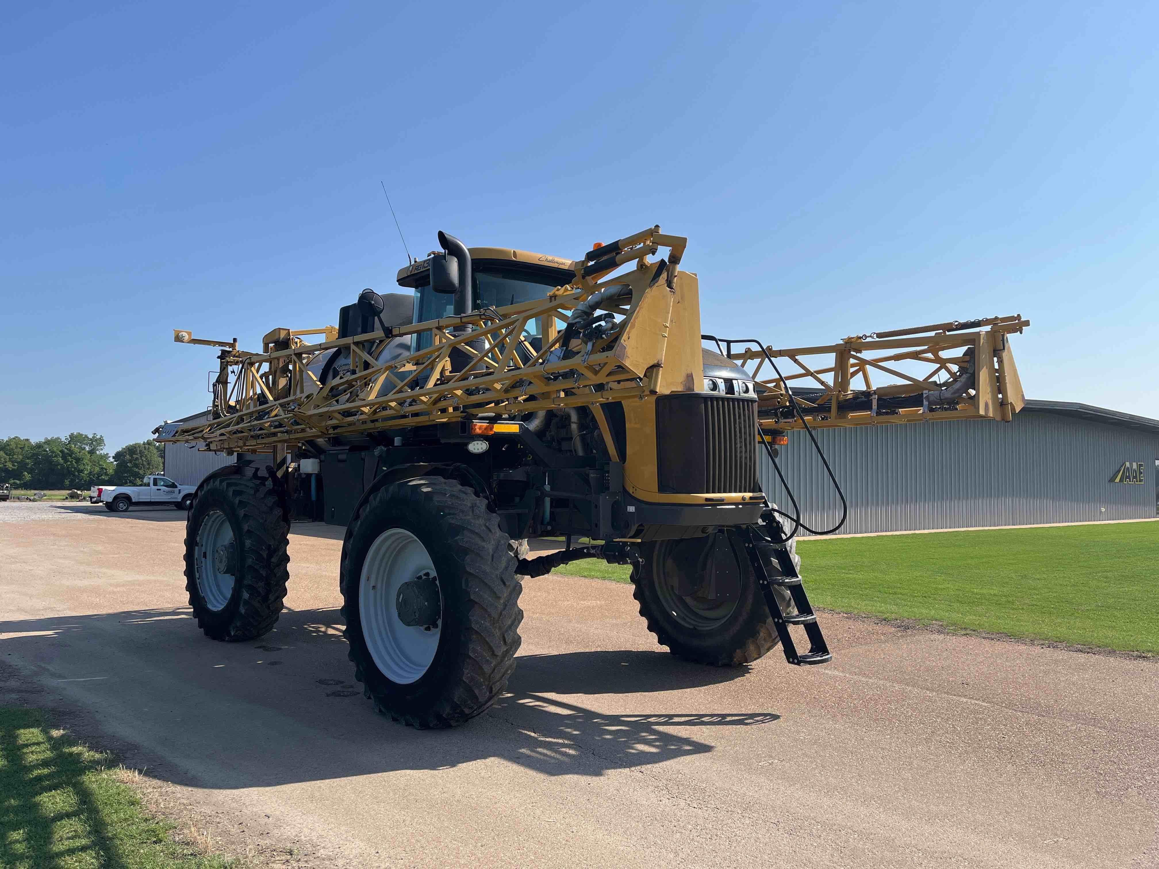 gallery 2019 RoGator RG1300C Self-Propelled Sprayer