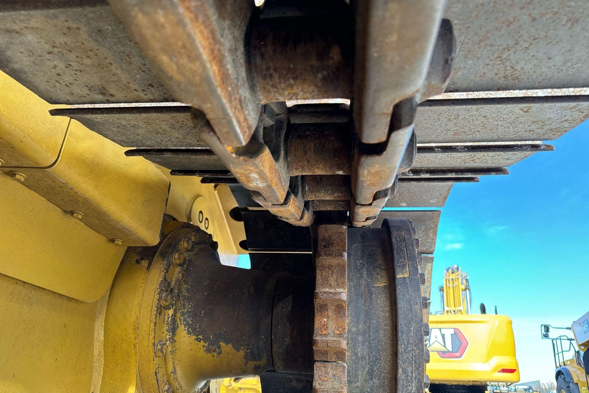 gallery 2014 Caterpillar D6T LGP dozer