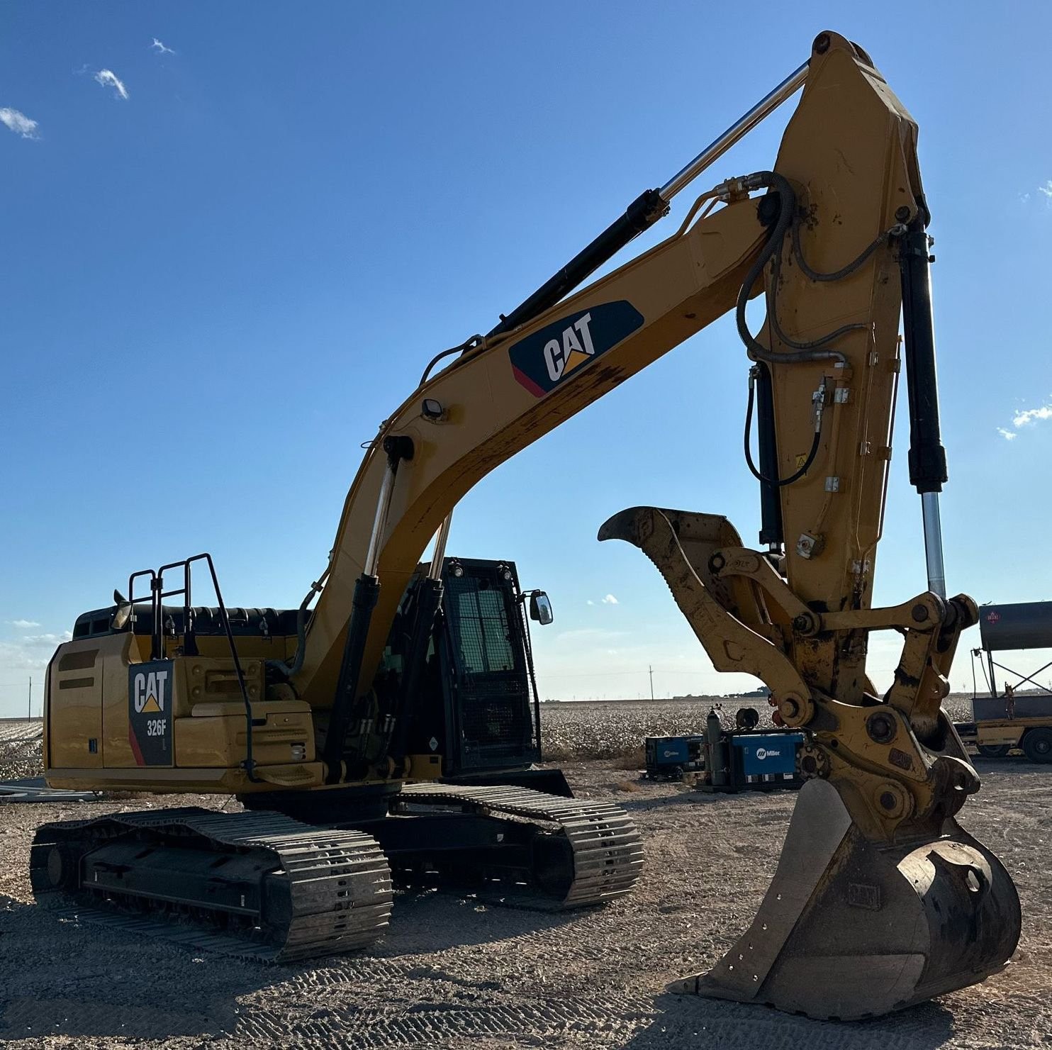 gallery 2018 Caterpillar 326F L excavator