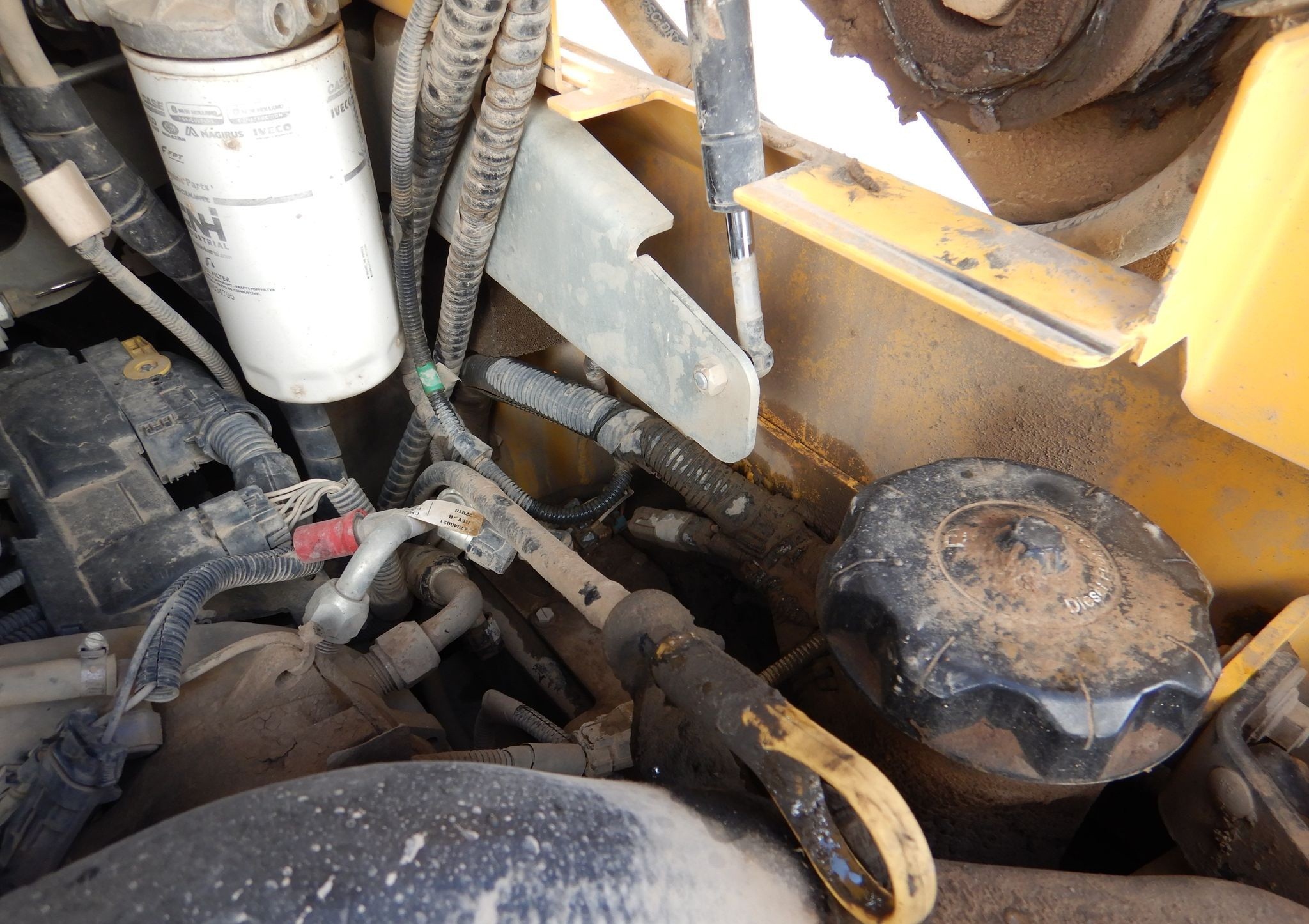 gallery New Holland C245 tracked skid steer loader