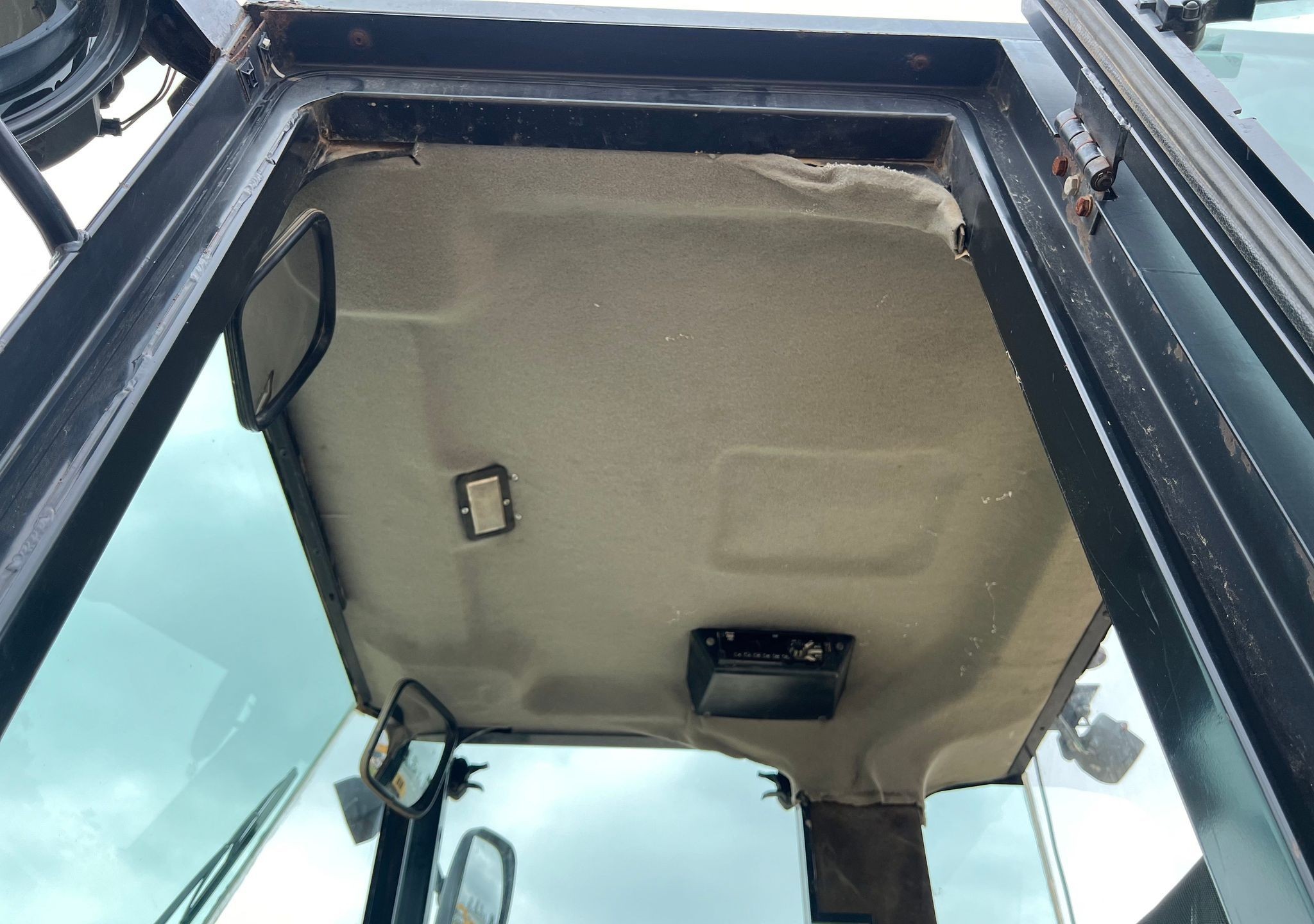 gallery 2008 Caterpillar CS56 single drum vibratory roller