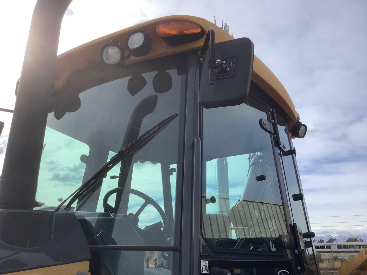 gallery 2015 John Deere 310SL 4x4 Loader Backhoe WExtendahoe, Compactor & Bucket