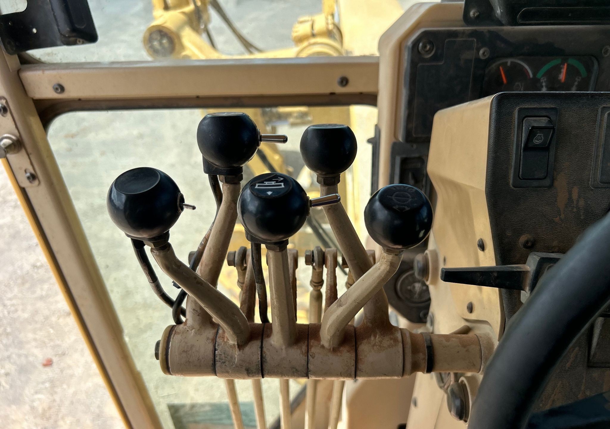 gallery 2006 Caterpillar 160H VHP Plus motor grader