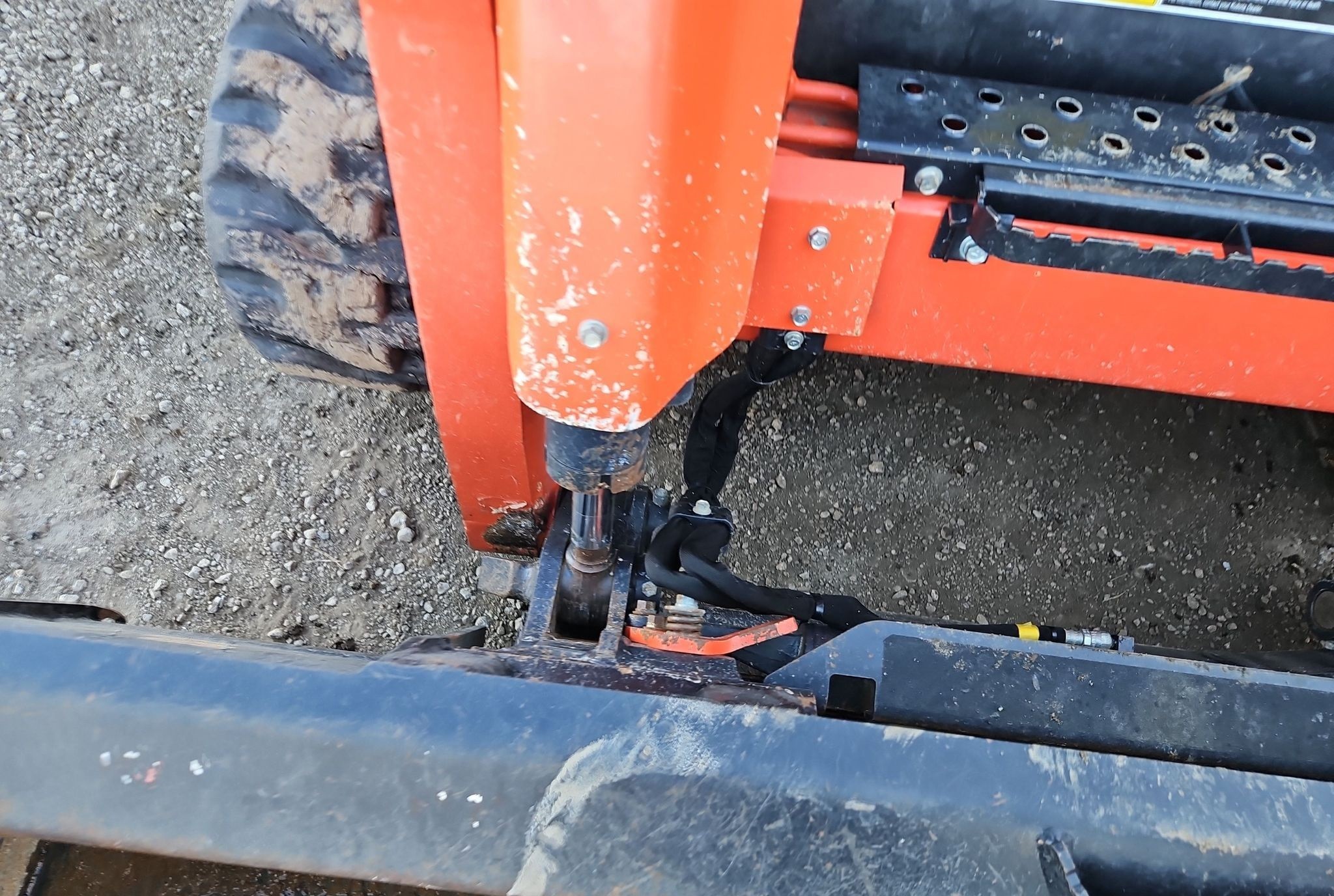 gallery 2022 Kubota SVL97-2 tracked skid steer loader