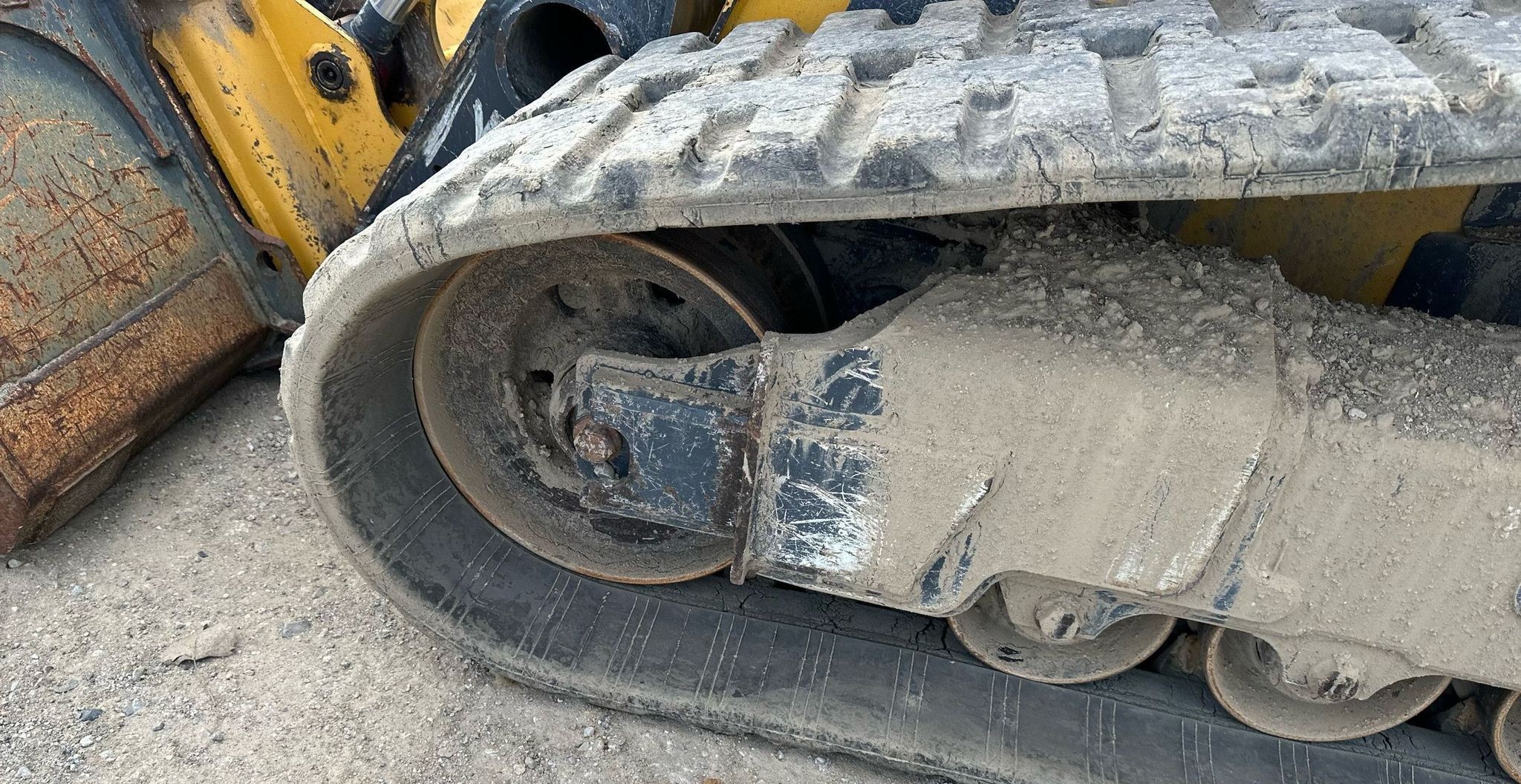 gallery 2019 John Deere 333G tracked skid steer loade