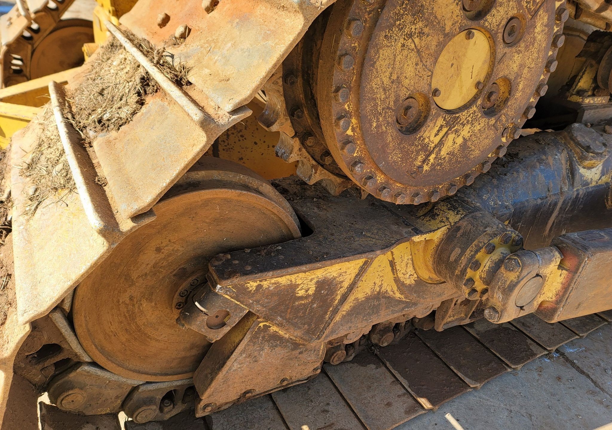 gallery 2015 Caterpillar D6T XW dozer