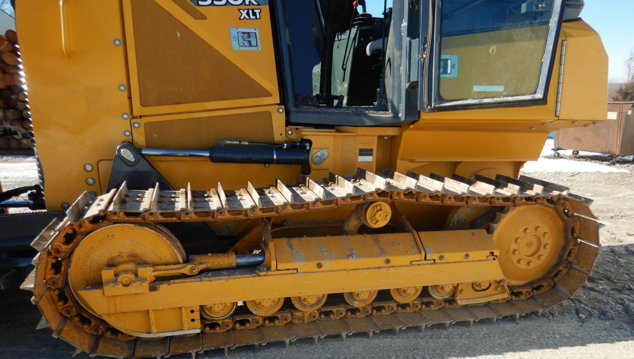 gallery 2015 John Deere 550K XLT dozer