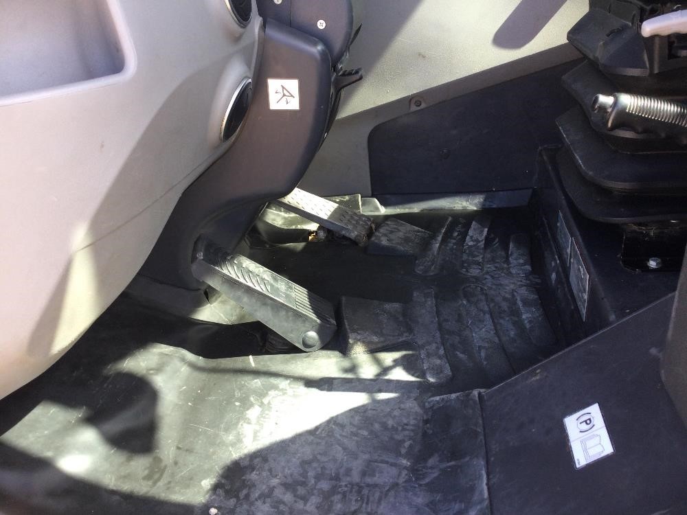 gallery 2018 Case 221F Wheel Loader