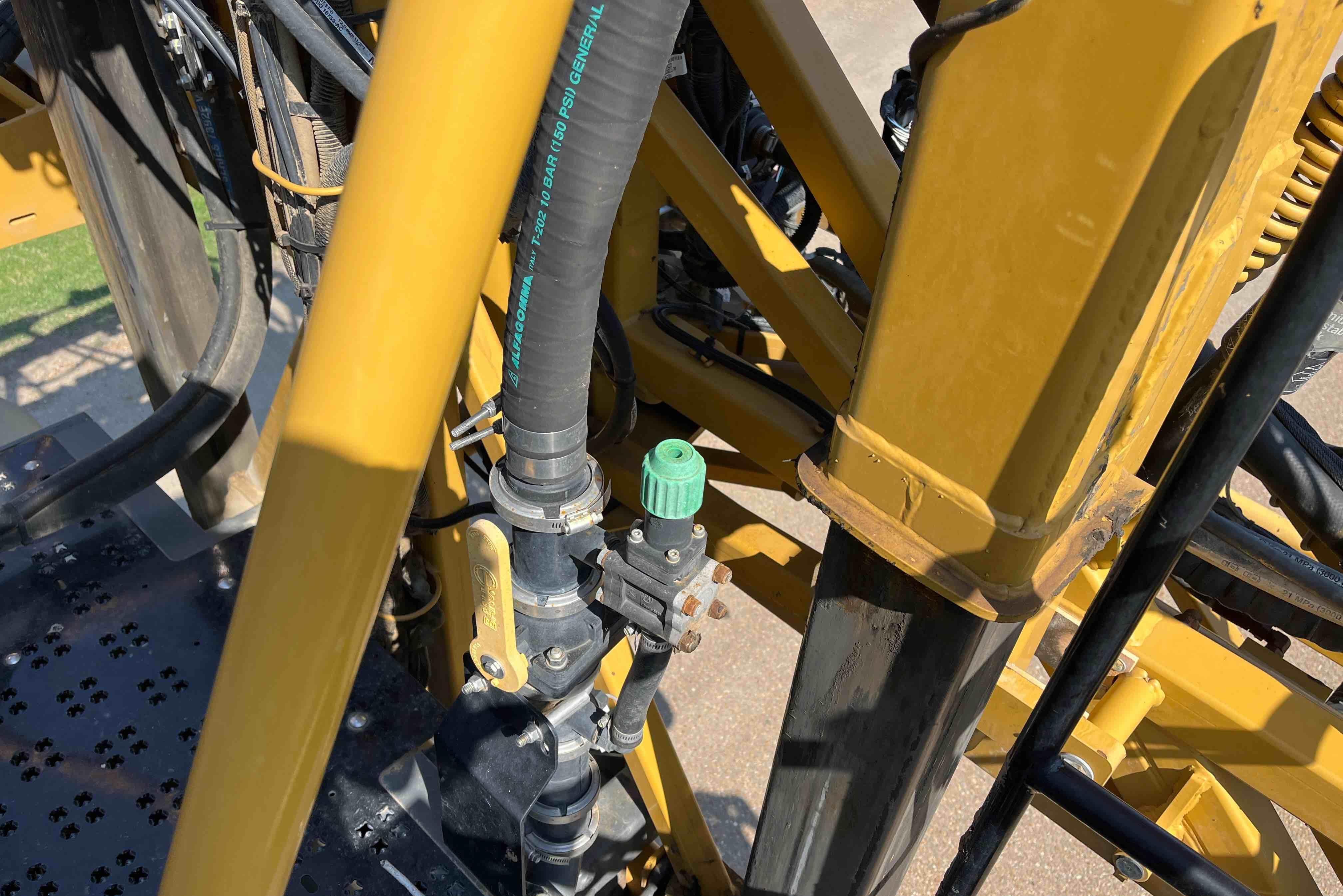 gallery 2019 RoGator RG1300C Self-Propelled Sprayer