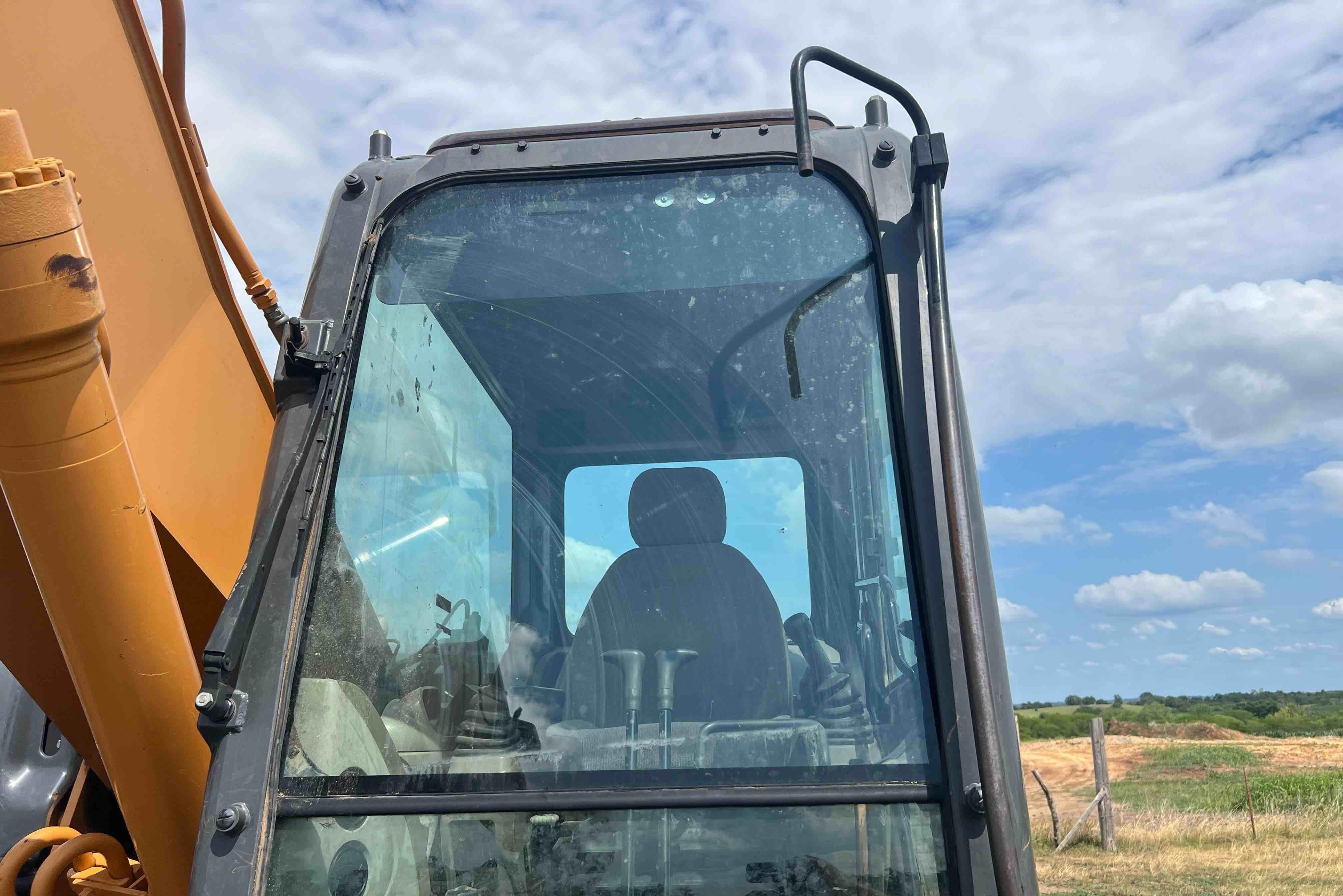 gallery 2012 Case CX210B Excavator