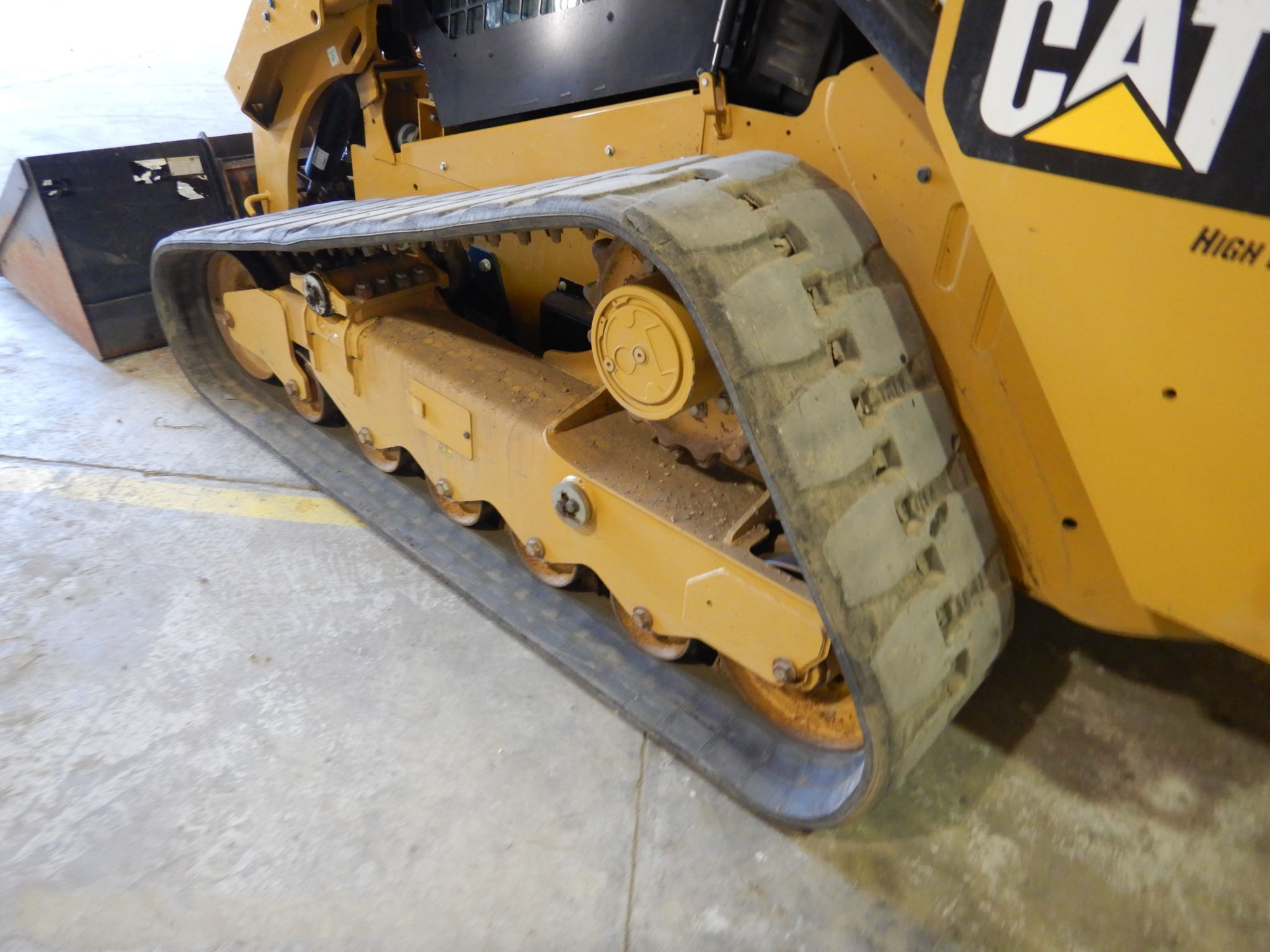 gallery 2018 Caterpillar 299D2 skid steer