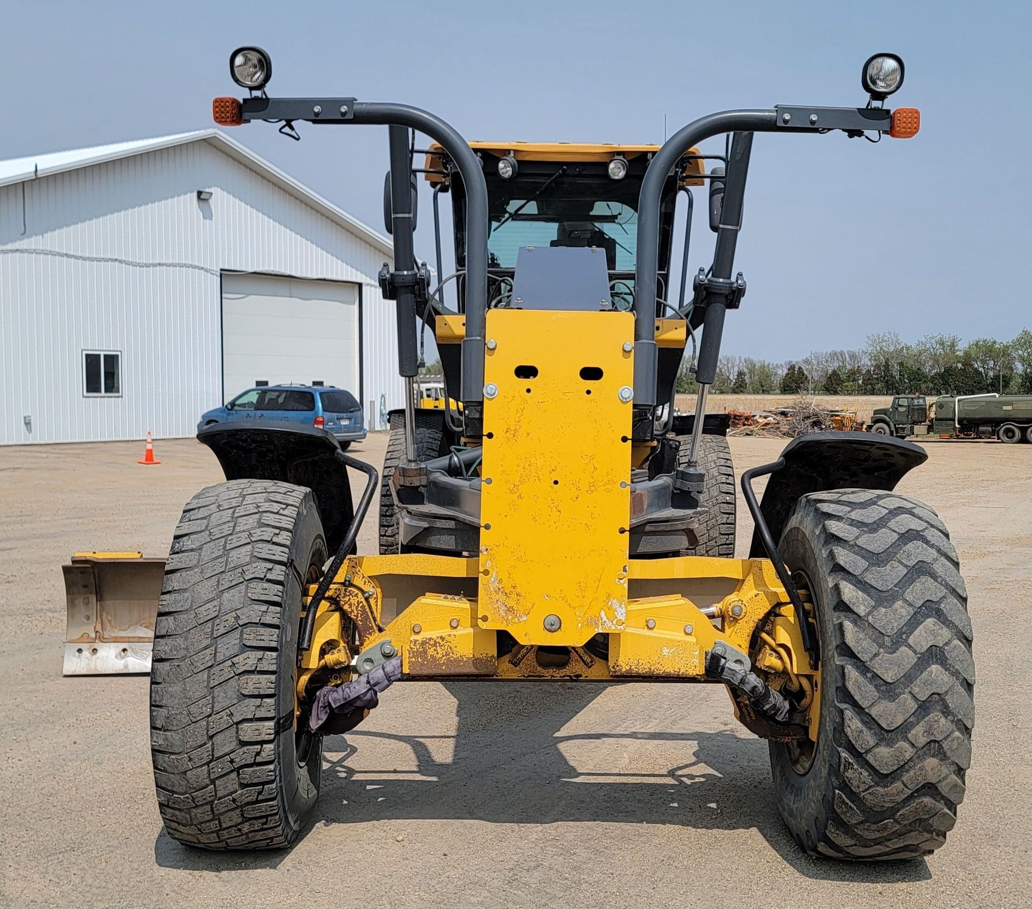 gallery 2016 John Deere 772GP motor grader
