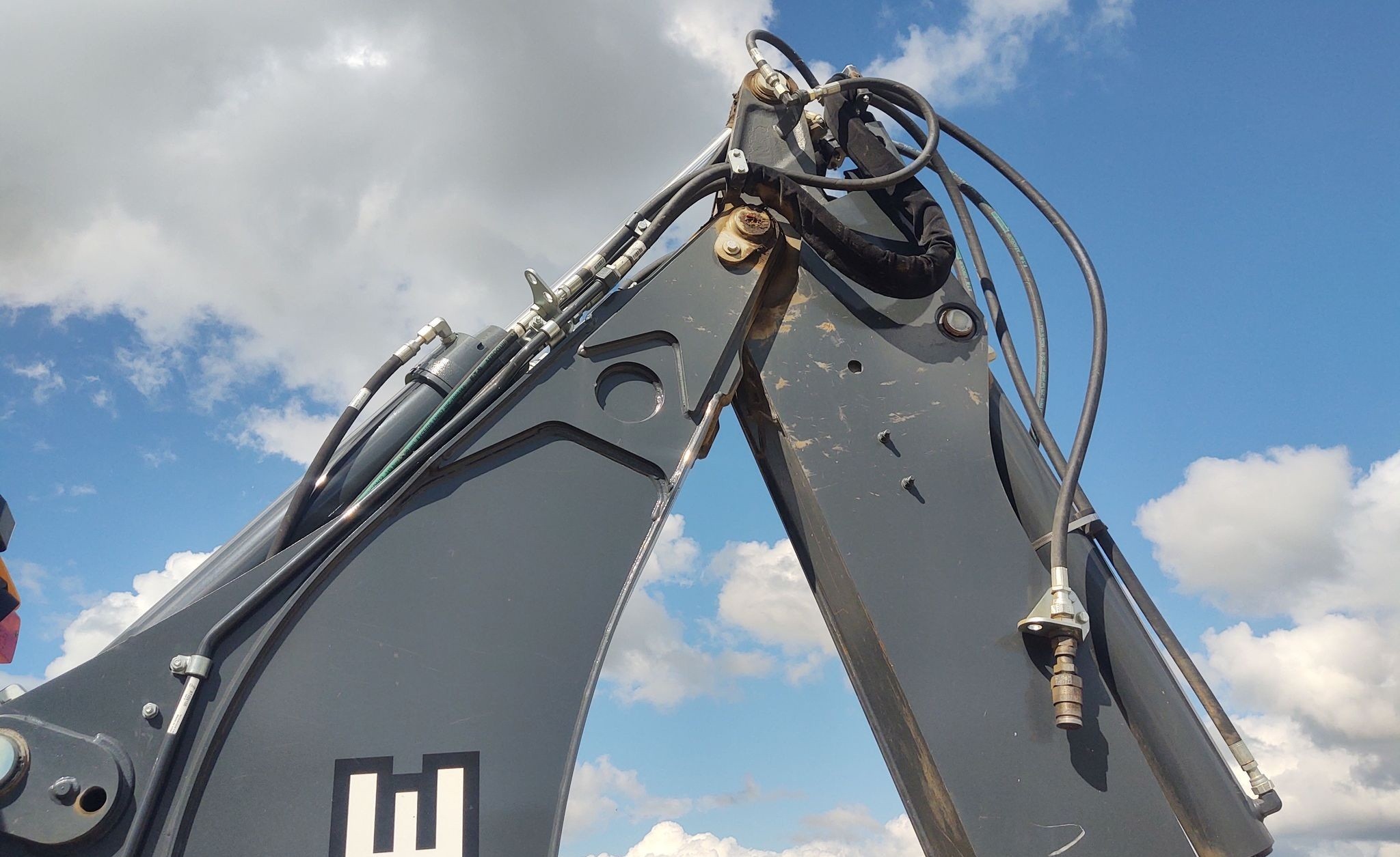 gallery 2018 John Deere 410L backhoe