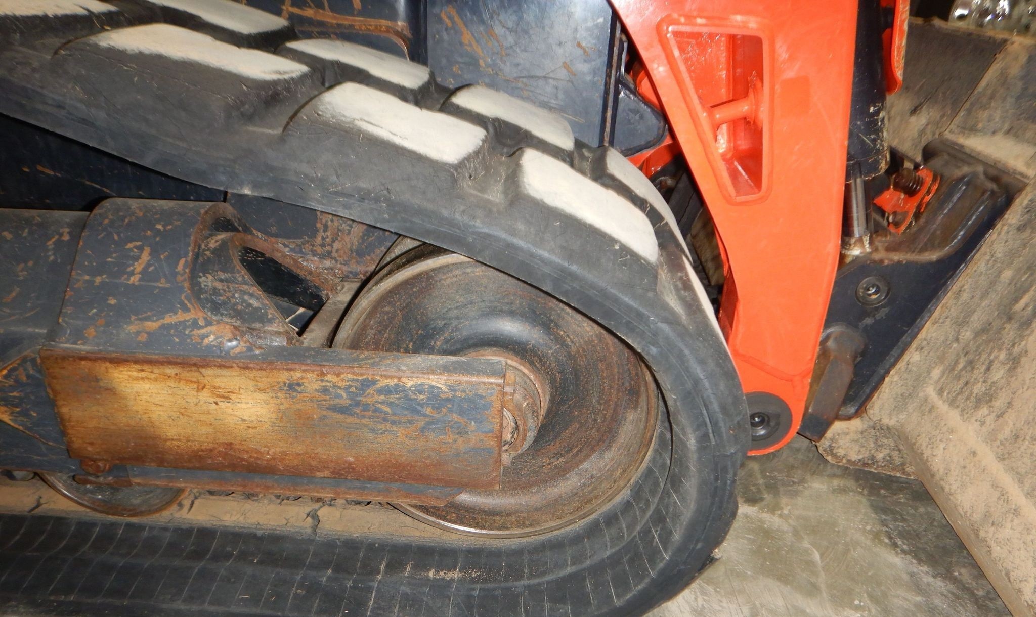 gallery 2019 Kubota SVL95-2S tracked skid steer loader