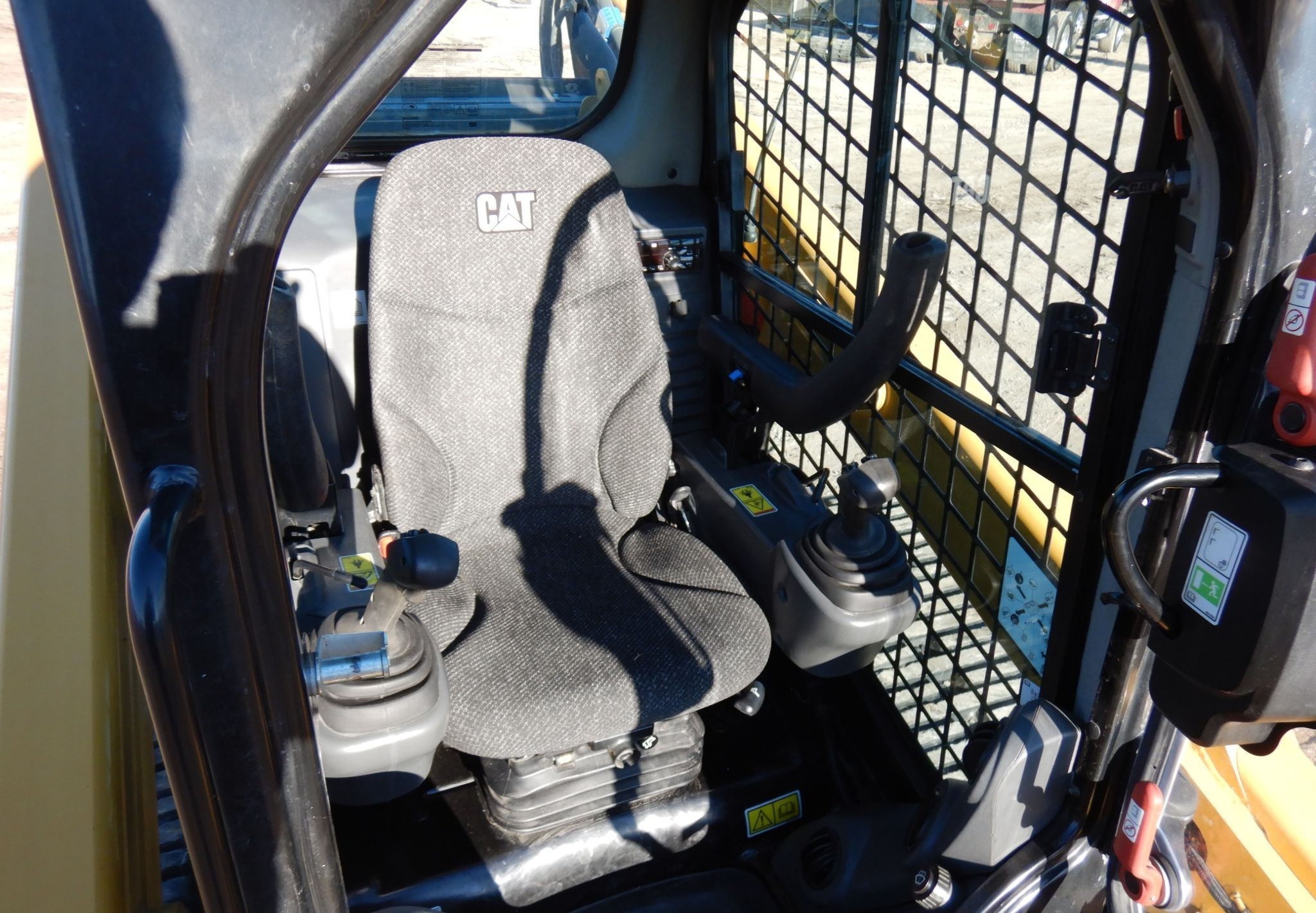 gallery 2019 Caterpillar 289D tracked skid steer loader