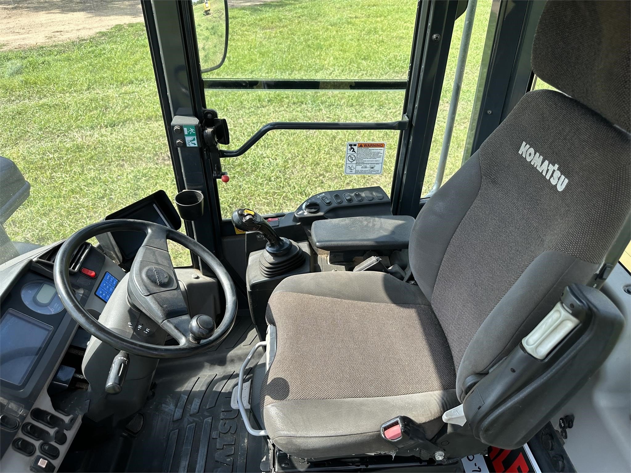 gallery 2016 KOMATSU WA320-7