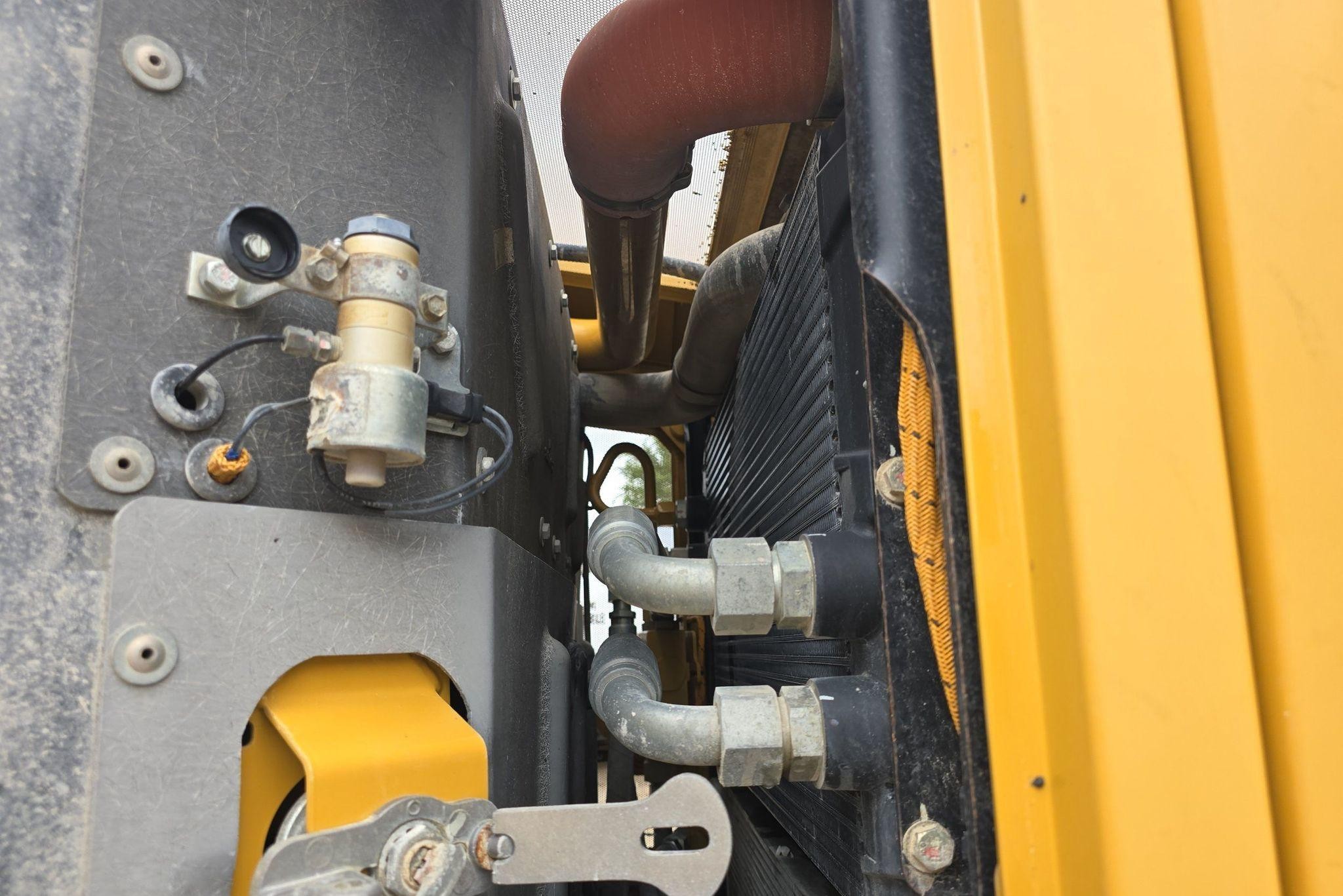 gallery 2012 Caterpillar 140M2 motor grader
