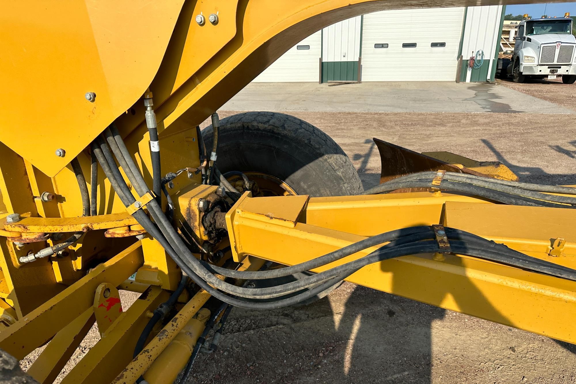 gallery 2014 Caterpillar 140M2 VHP Plus Motor Grader