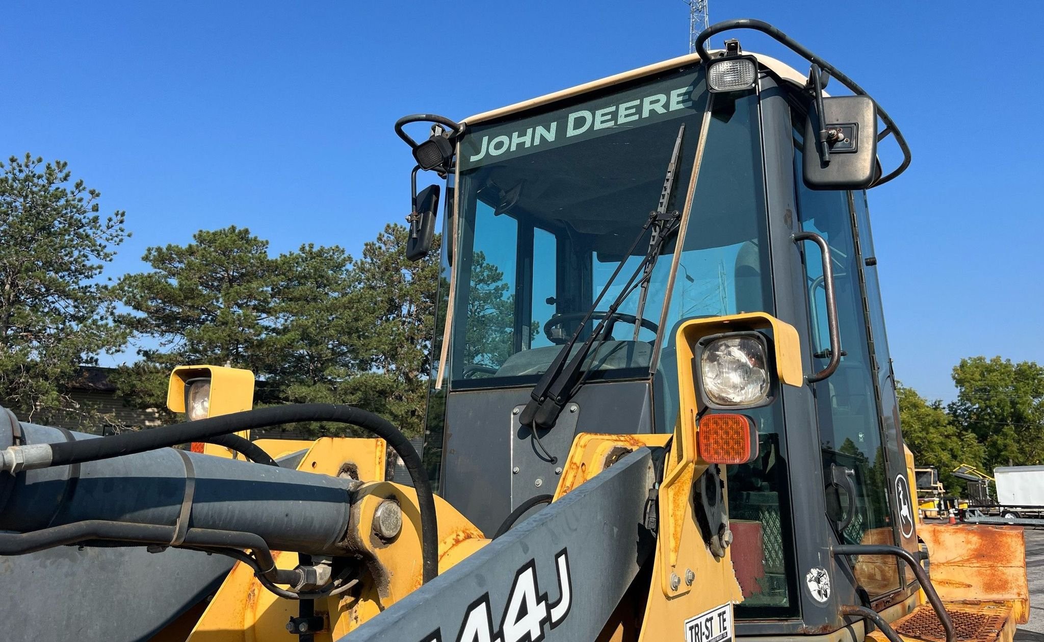 gallery 2005 John Deere 544J wheel loader