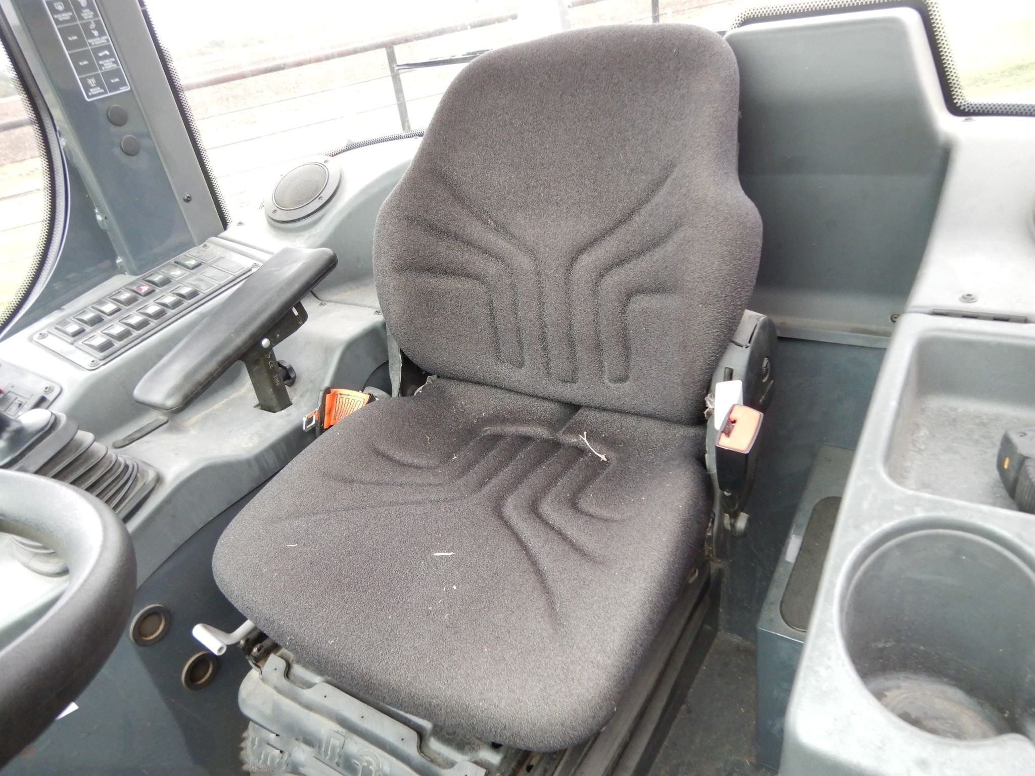 gallery 2018 John Deere 204L Wheel Loader