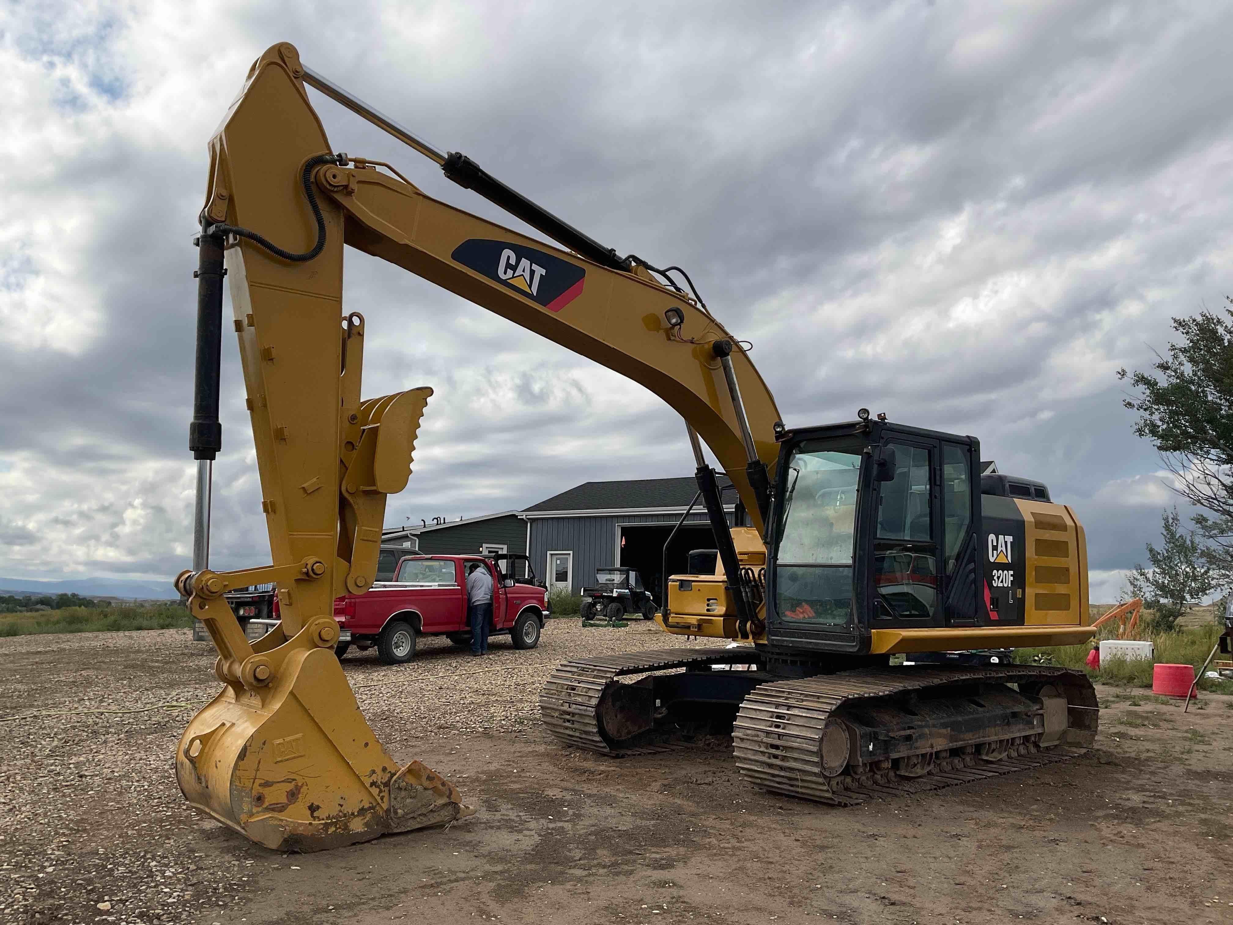 gallery 2017 Caterpillar 320FL Excavator