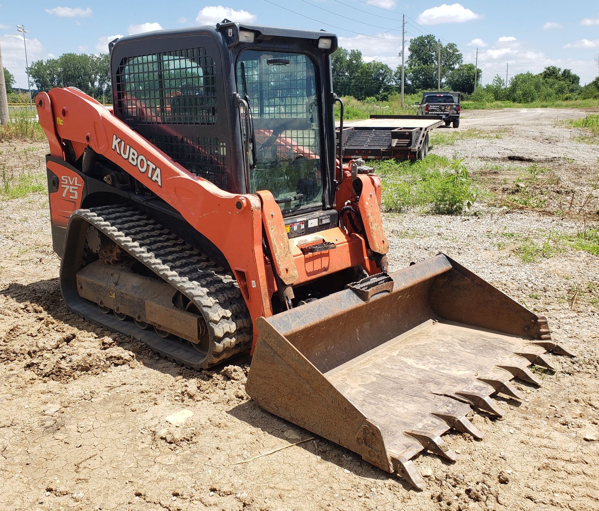 gallery 2013 Kubota SVL75 skid steer 2