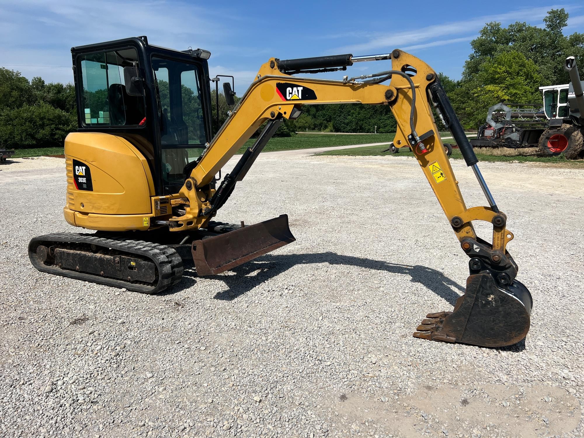 gallery 2016 Caterpillar 303E Mini Excavator