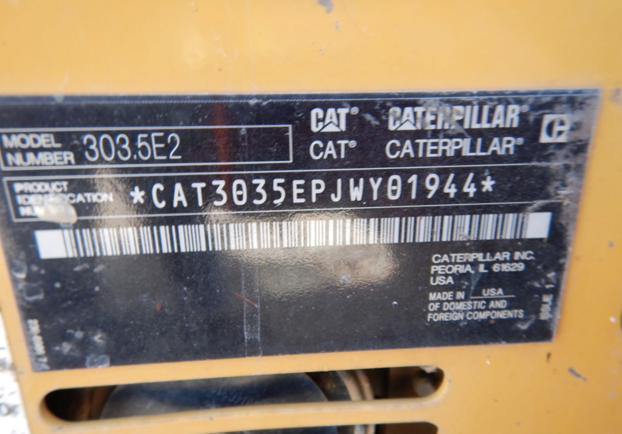 gallery 2017 Caterpillar 303.5 E2 mini excavator