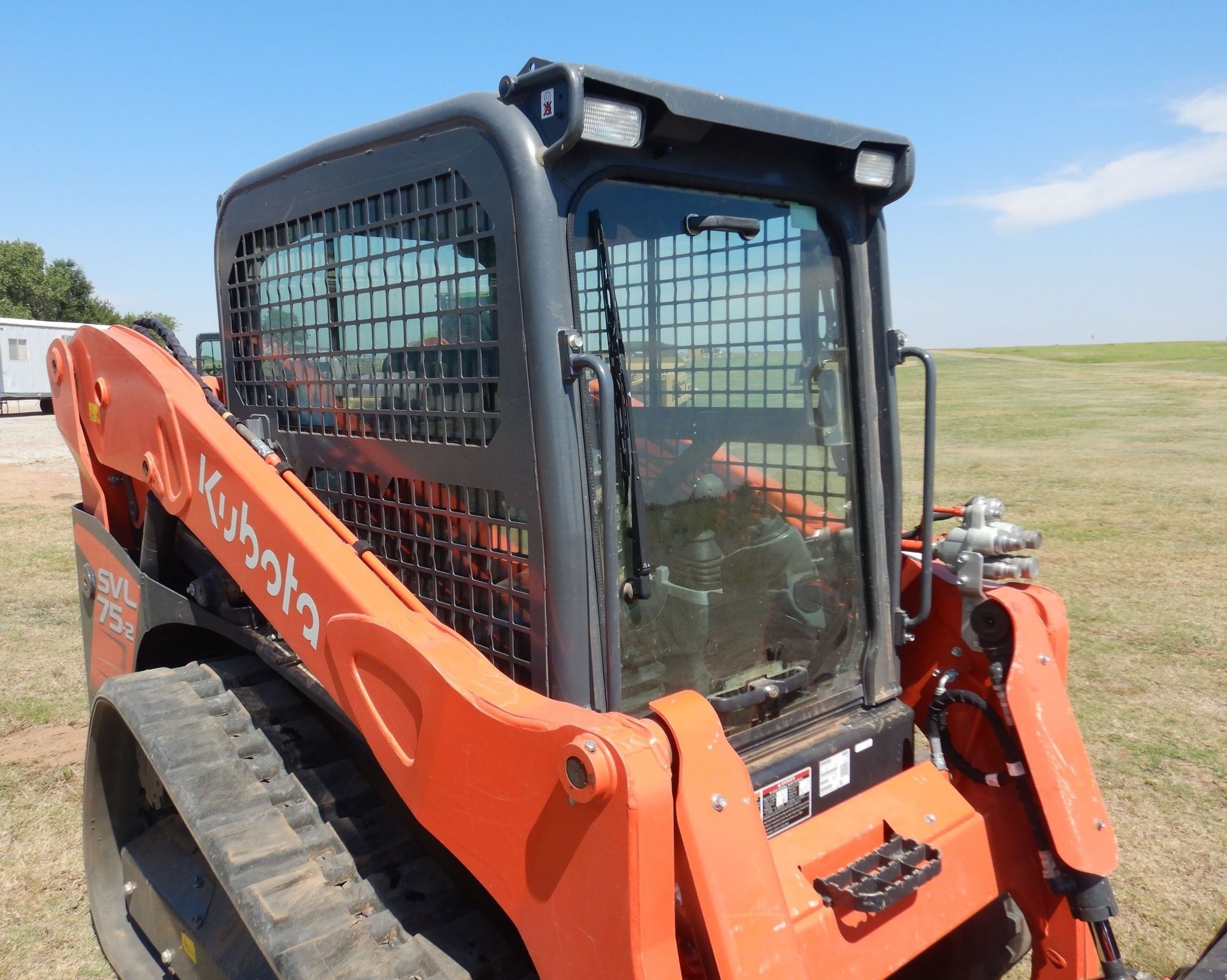 gallery 2021 Kubota SVL75-2  tracked skid steer loader