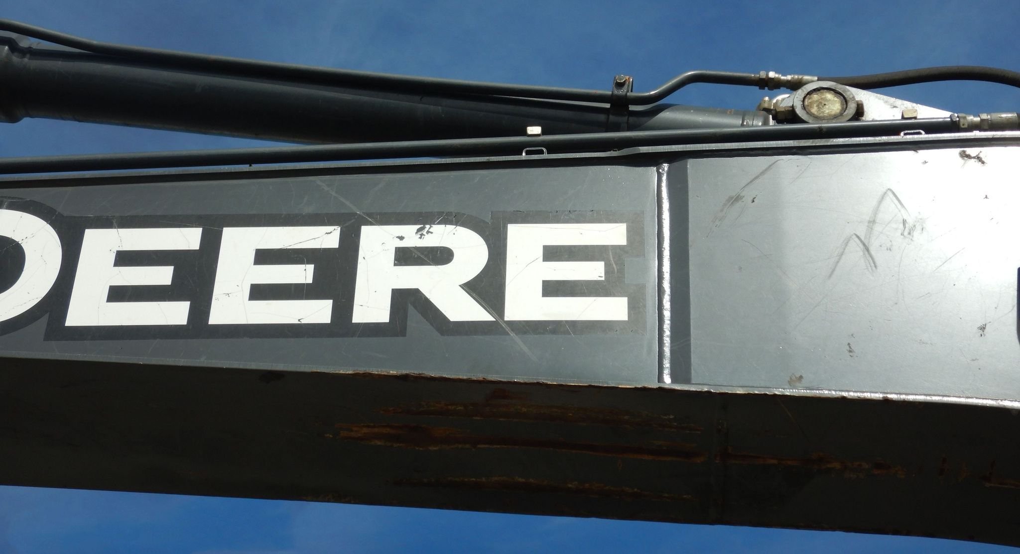 gallery 2011 John Deere 240DLC excavator