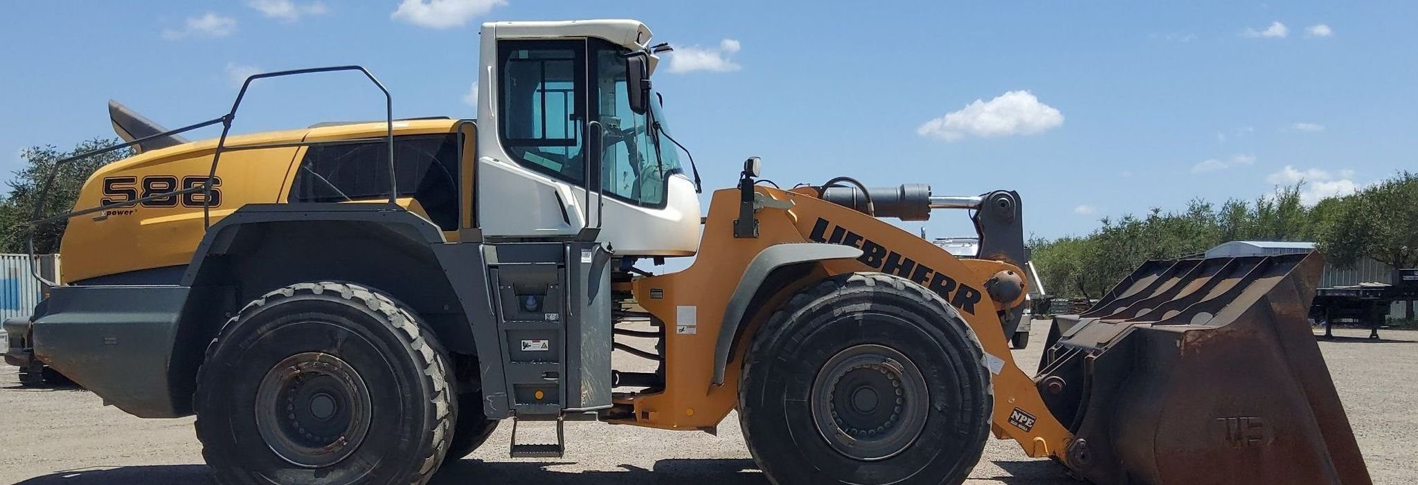 gallery 2017 Liebherr L586 wheel loader