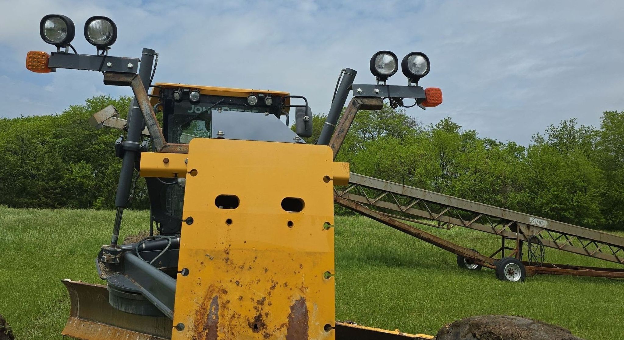 gallery 2013 John Deere 770G motor grader