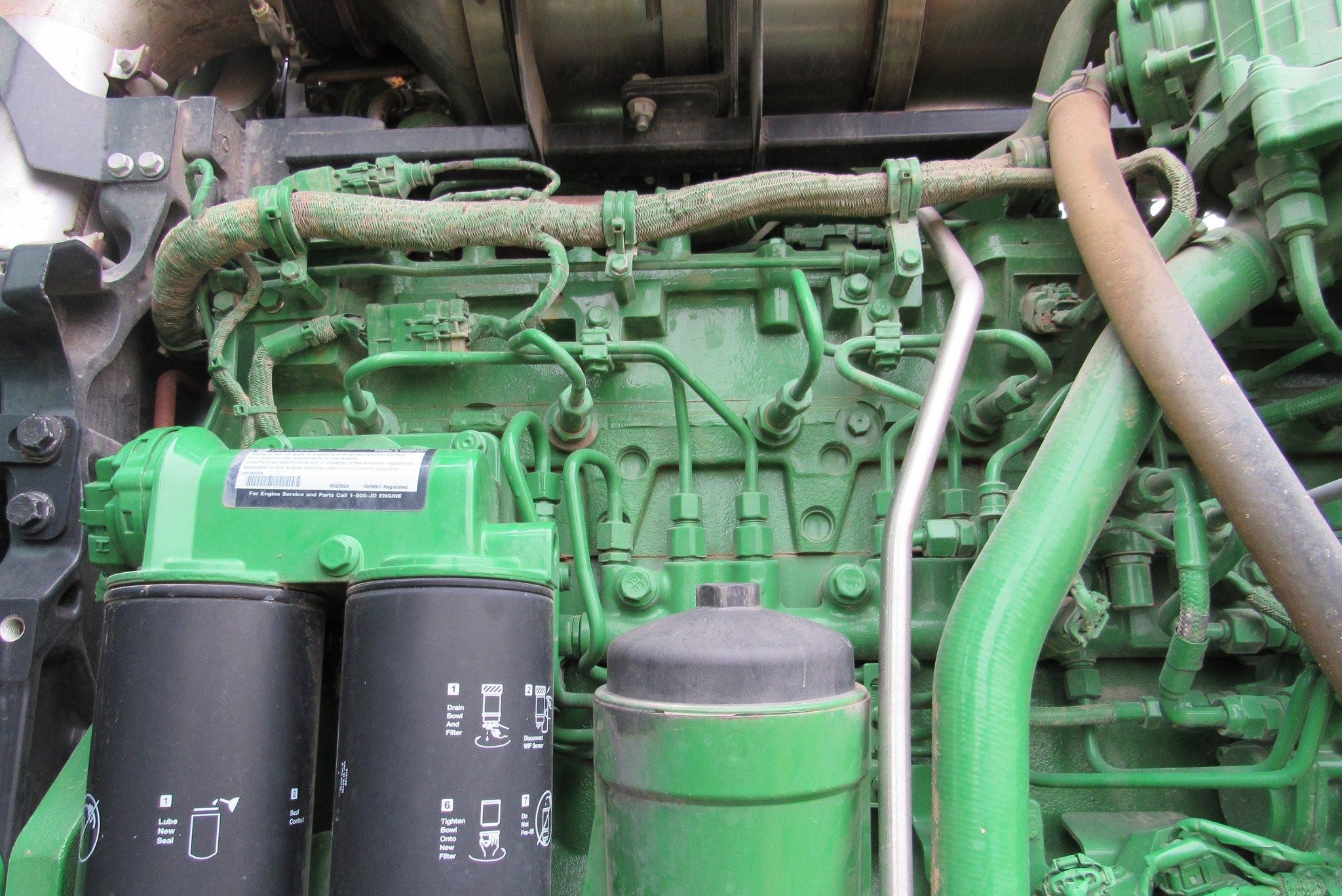 gallery 2014 John Deere R4038 self-propelled sprayer