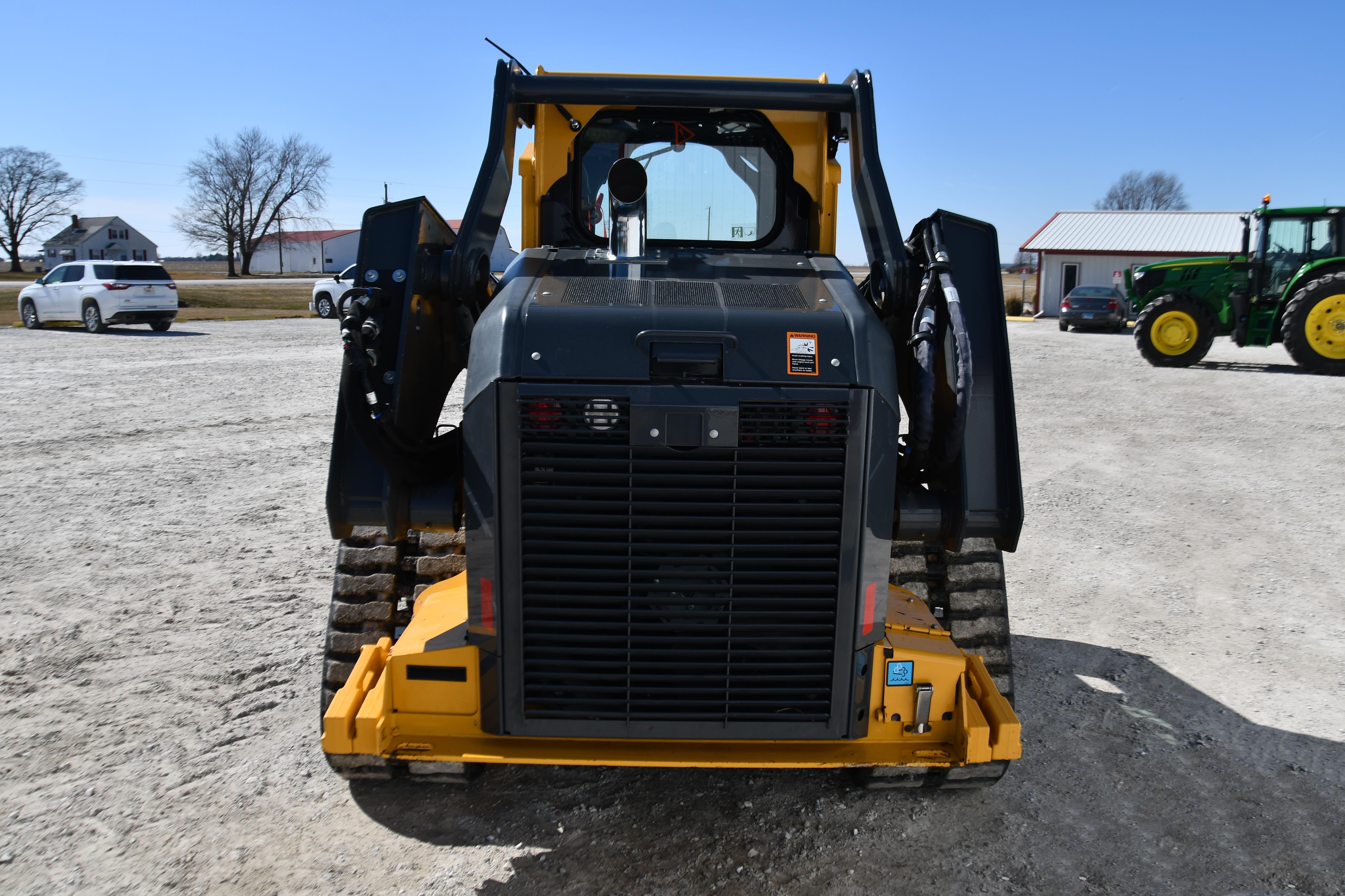 gallery 2022 JohnDeere 333G compact track loader