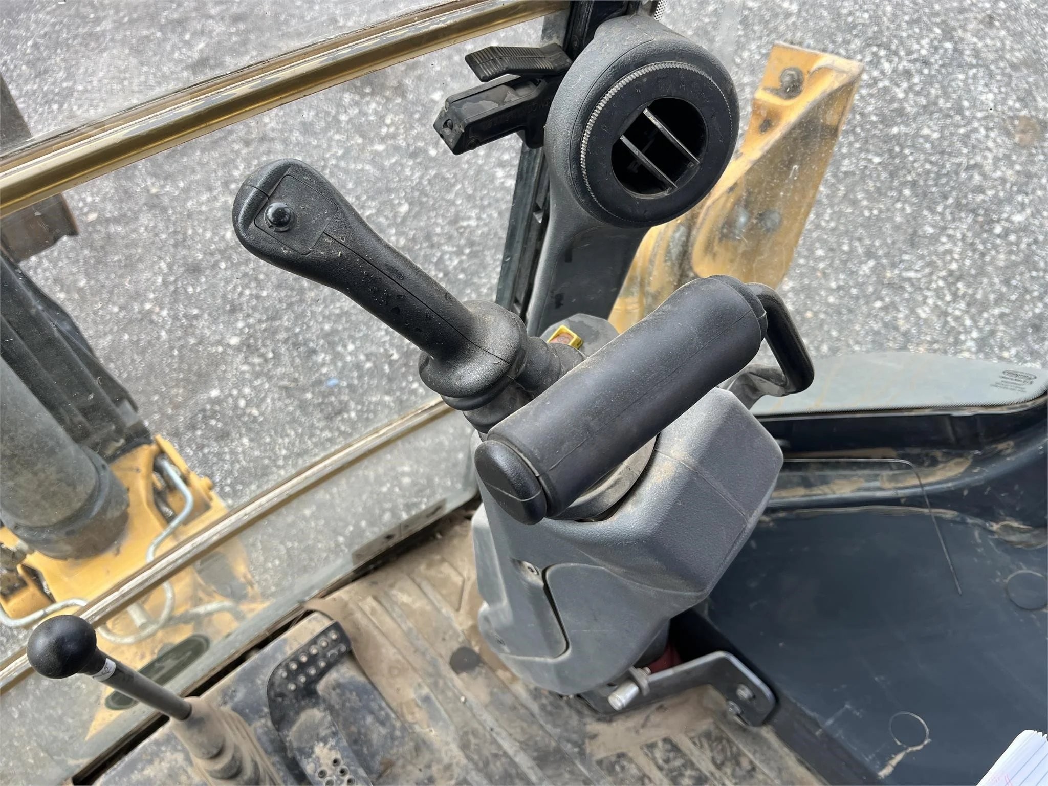 gallery 2020 John Deere 310L Backhoe