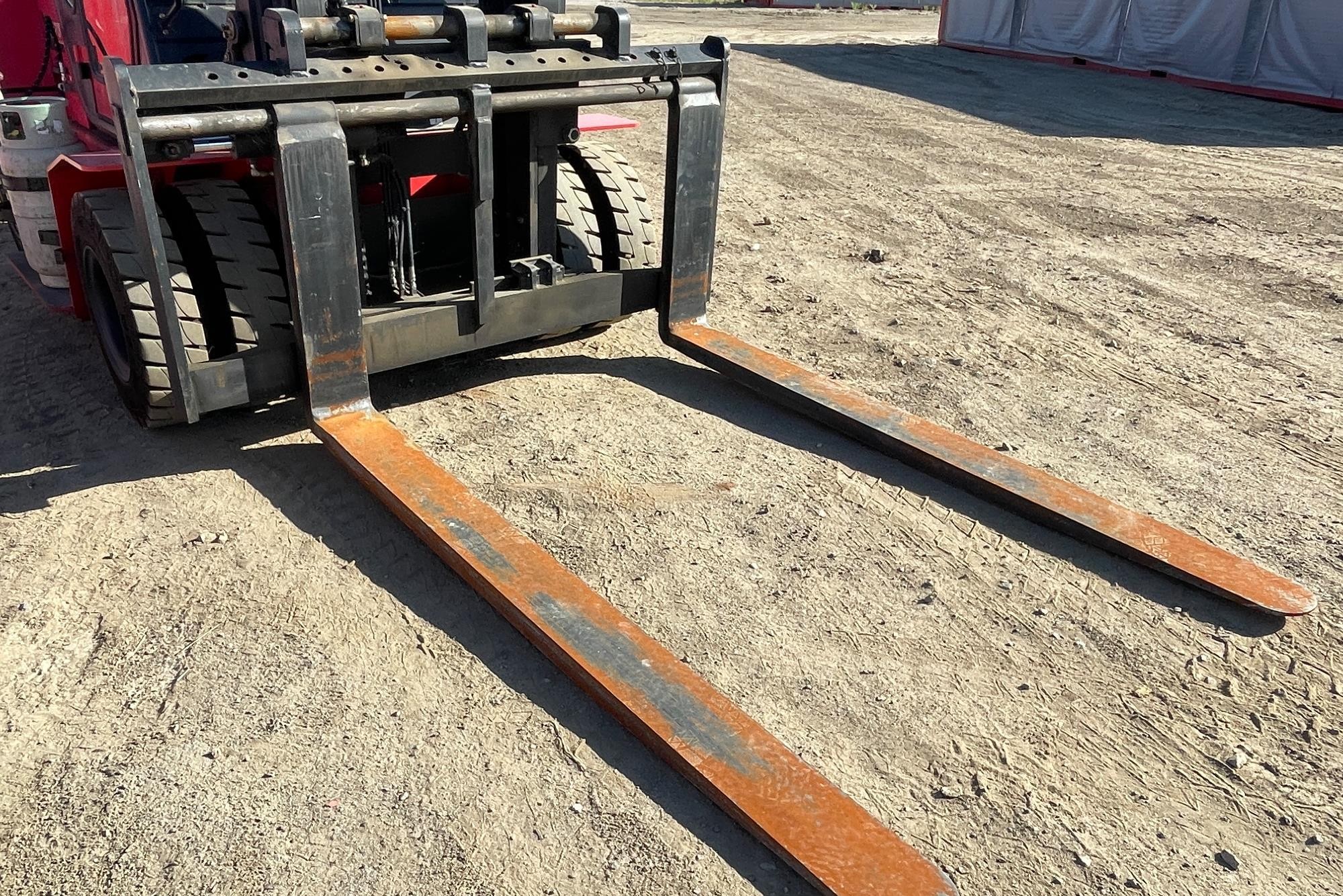 gallery 2020 Clark C75 2WD Forklift