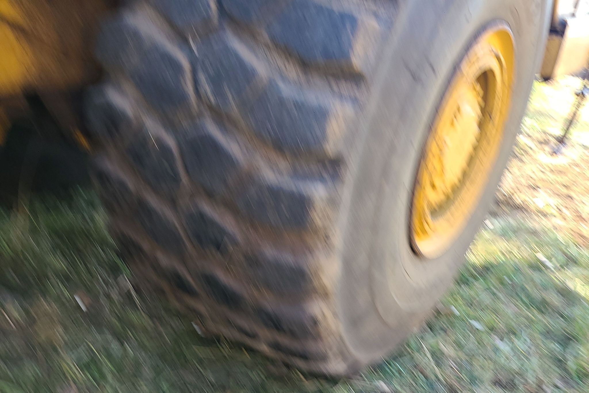 gallery 2006 Caterpillar 615C Series II elevating scraper