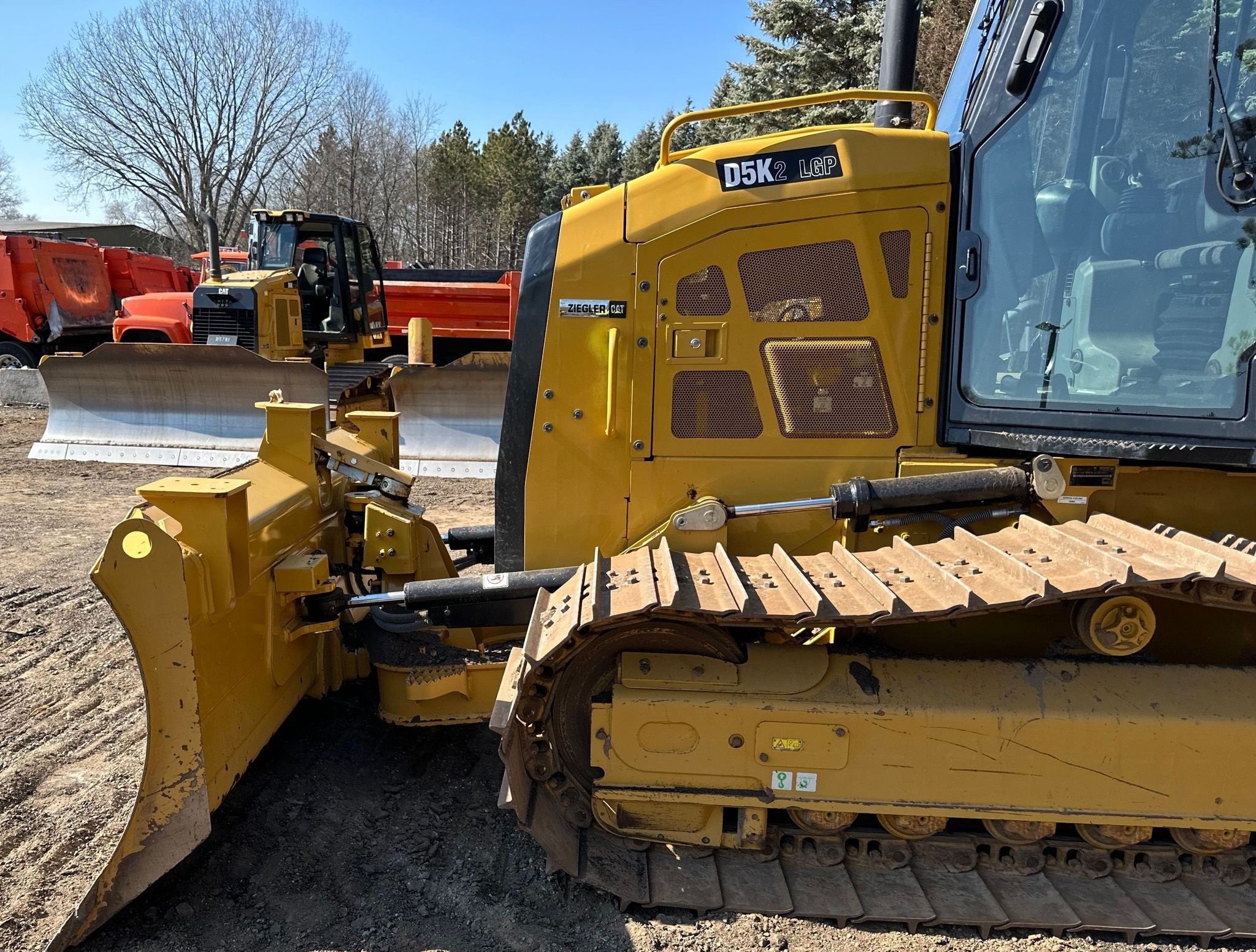 gallery 2019 Caterpillar D5K2 LGP dozer