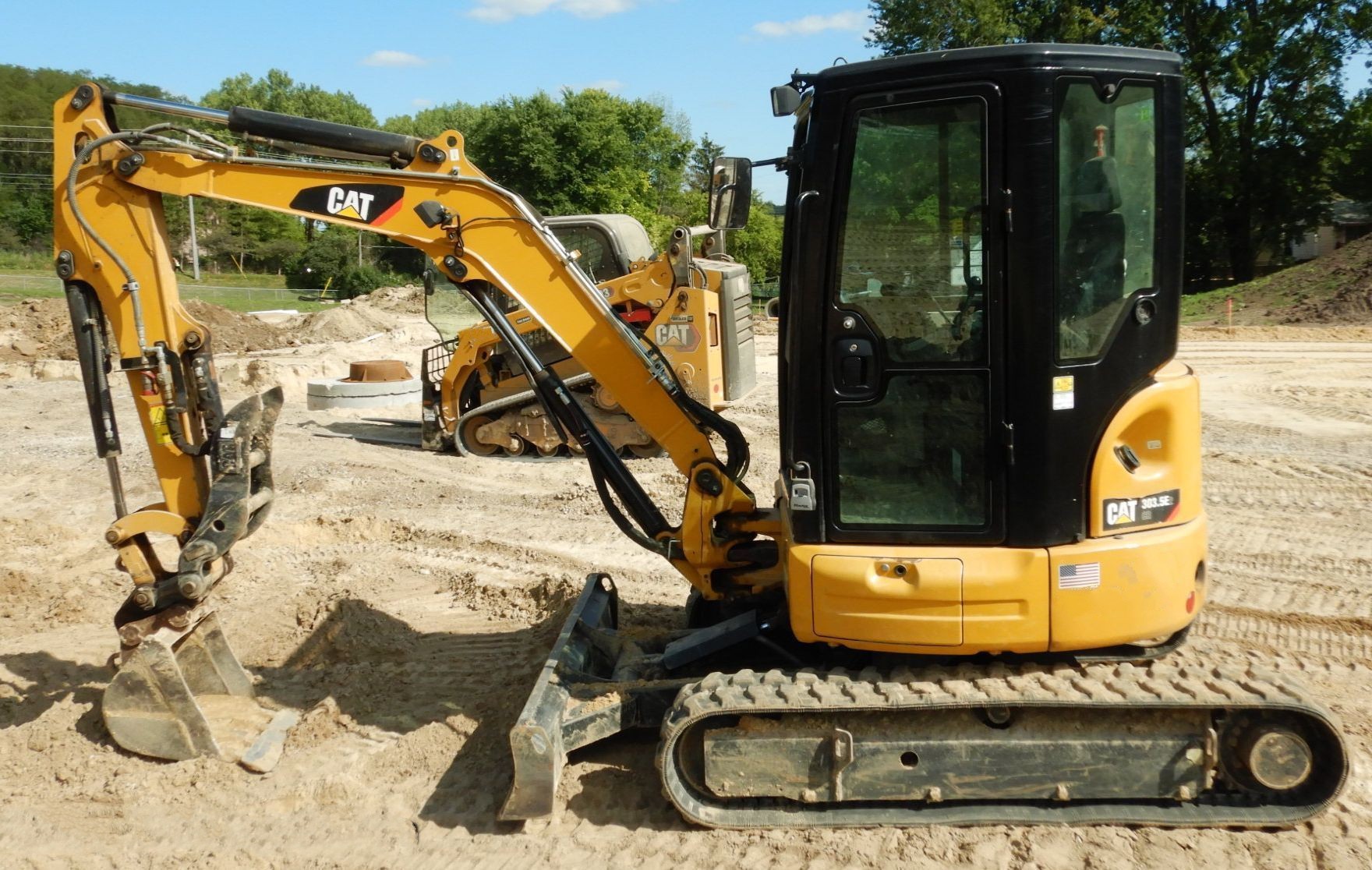 gallery 2017 Caterpillar 303.5 E2  mini excavator