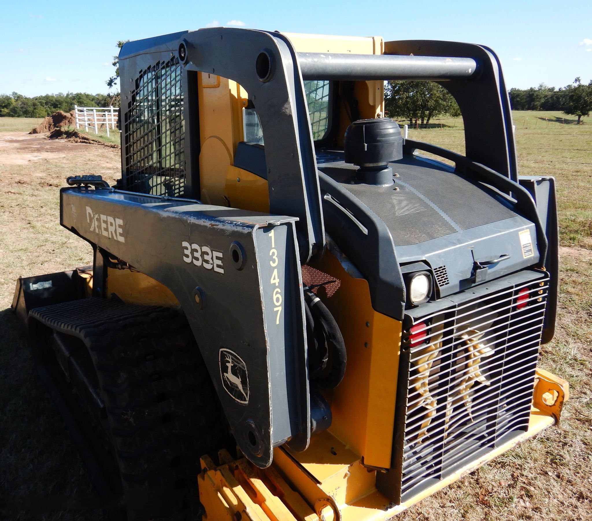 gallery 2013 John Deere 333E tracked skid steer loader