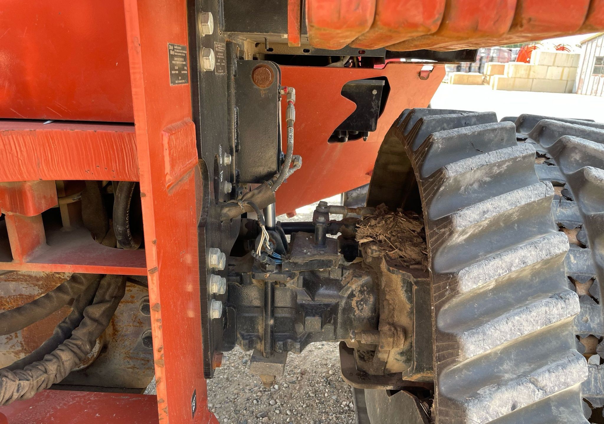gallery 2011 Ditch Witch RT115 Quad vibratory cable plow