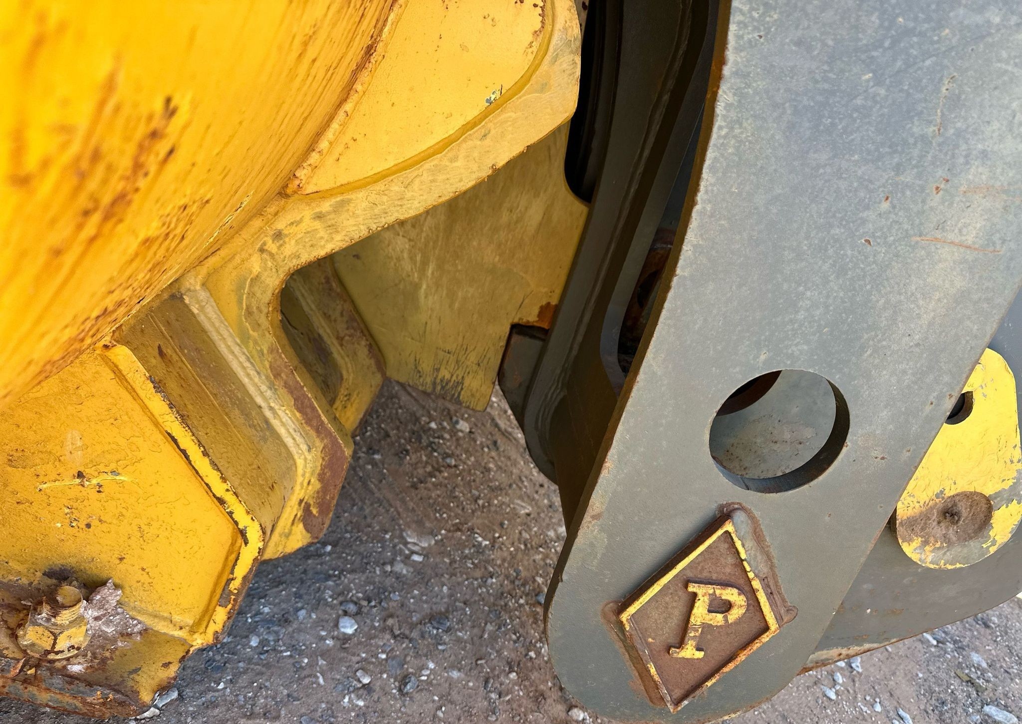 gallery 2012 John Deere 744K wheel loader